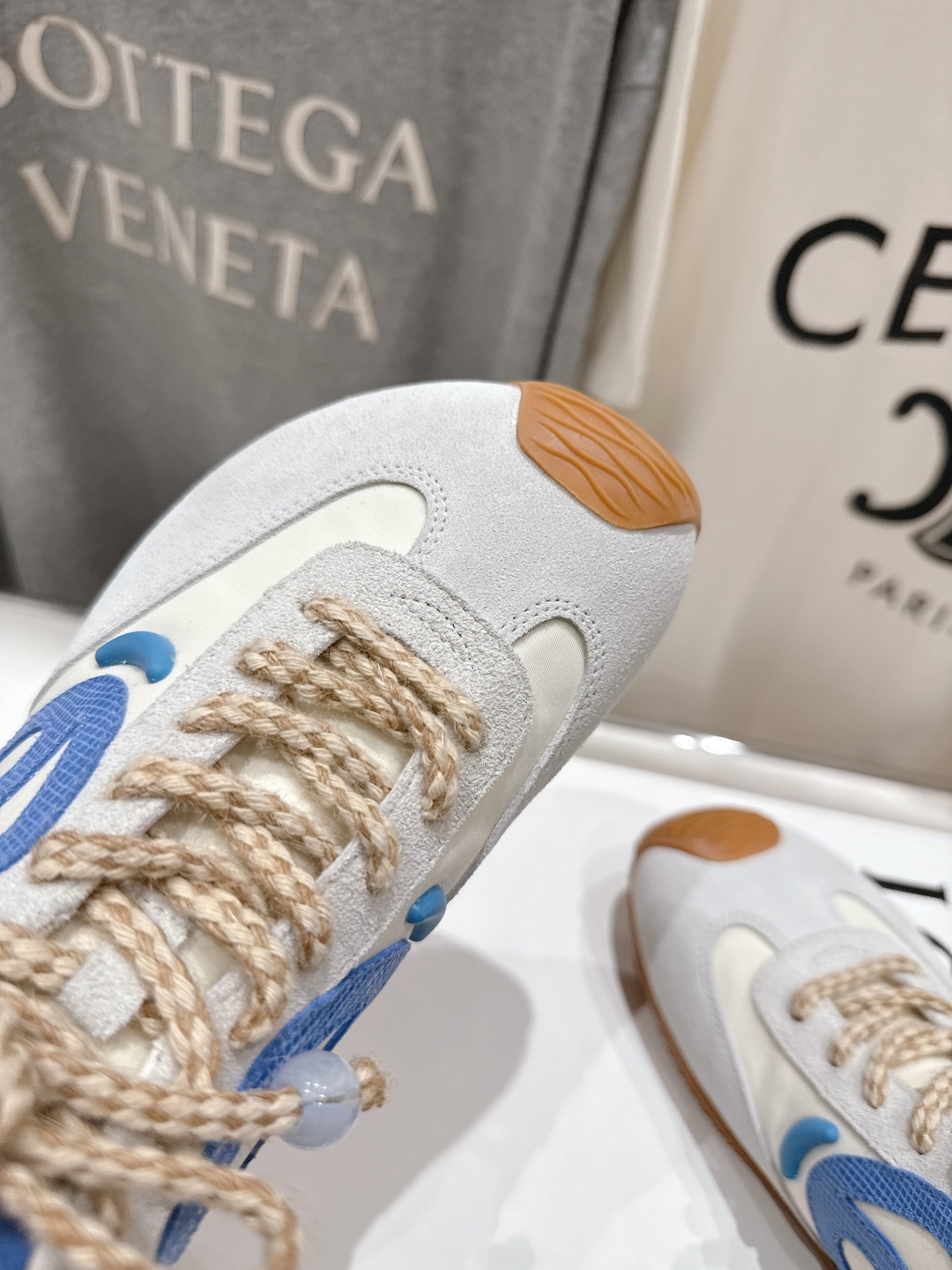 高版本出厂
LOEWE罗意威二代Ballet Runner升级2.0给足界一些震撼,2025早春Ba