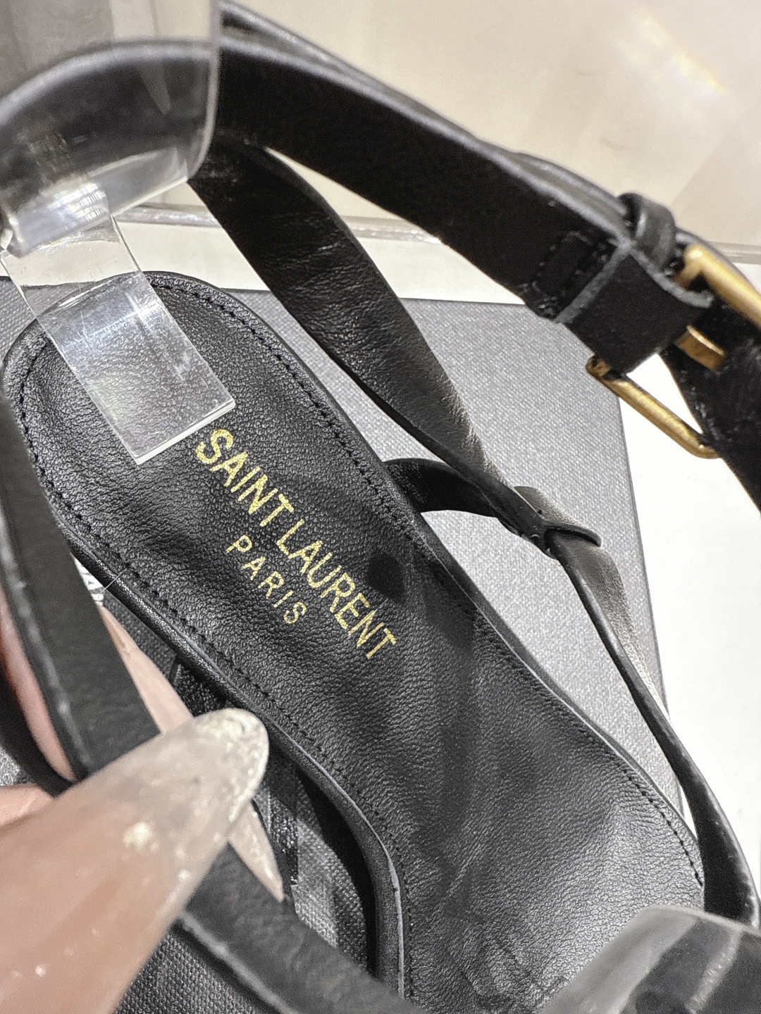 高版本出厂
 SAINT LAURENT*～圣罗兰ysl 25ss夏季全新走秀款小高跟夹脚凉鞋·全新鞋型