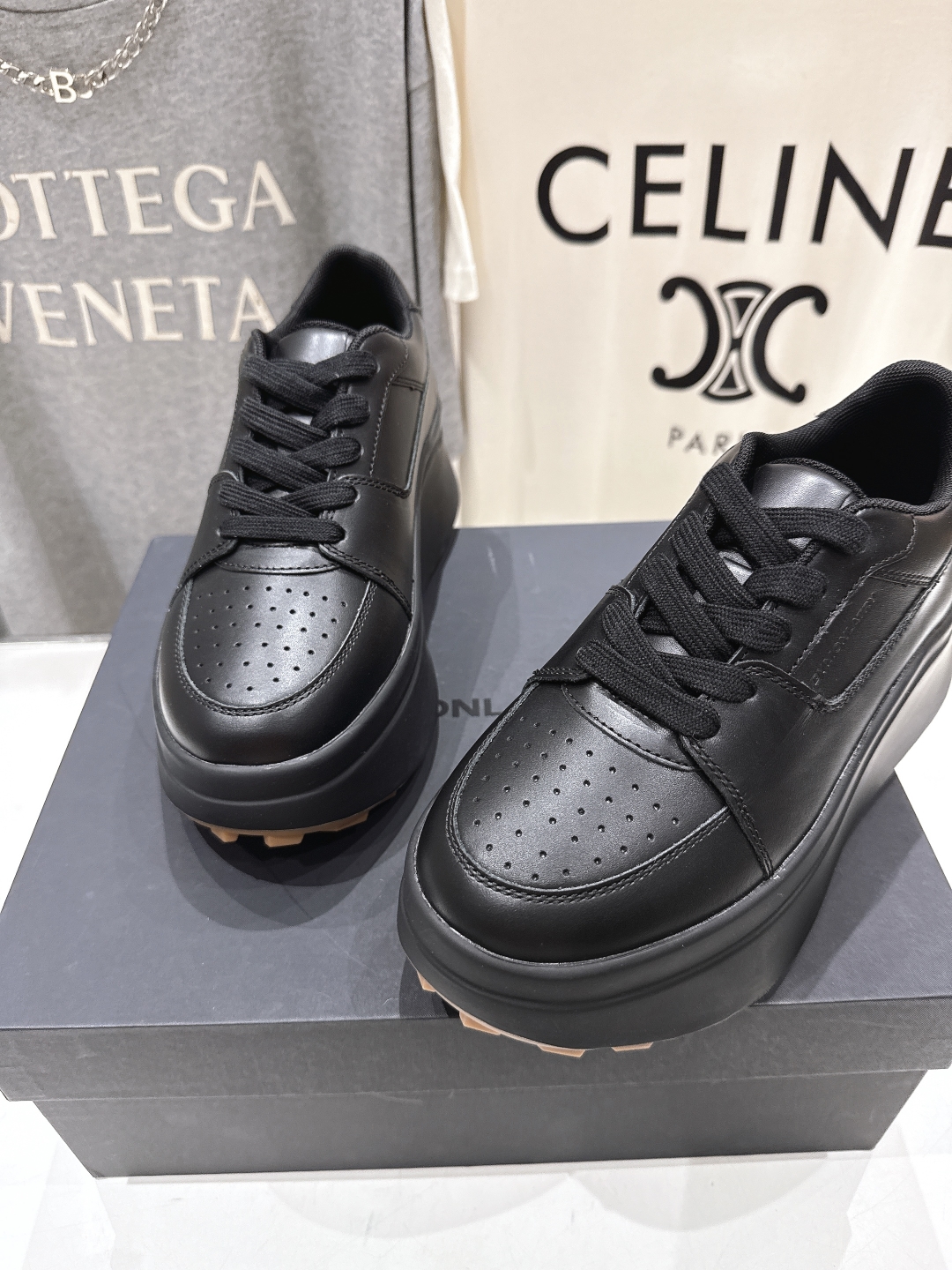 高版本出厂 
  🆕超🔥小众品牌DYMONLATRY 2025ss新款厚底休闲鞋小白鞋
 6.5cm的增