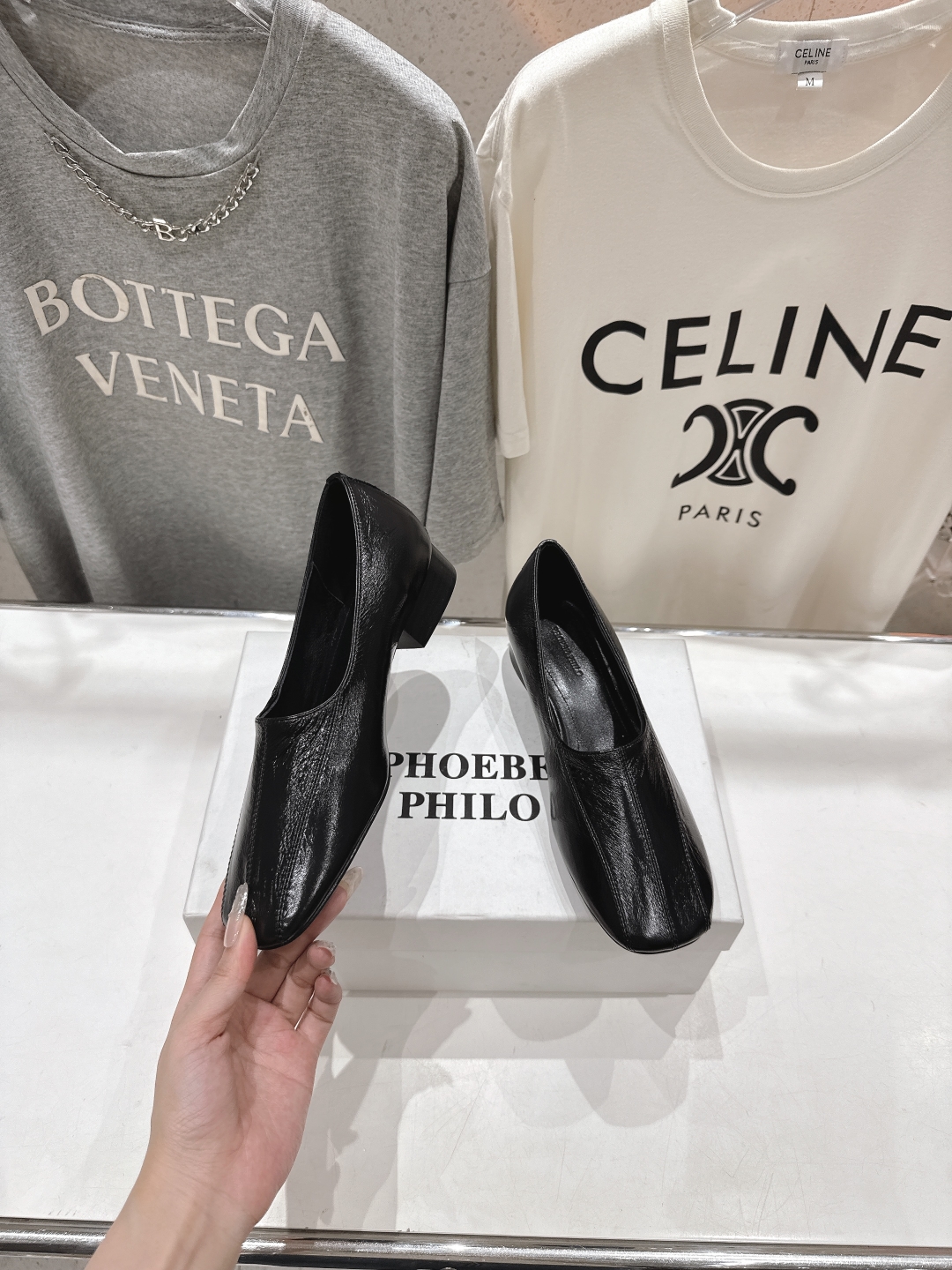 Elegant Phoebe Philo Inspired Leather Pumps - Retro Chic Style 5 cmp a1745240159393 7483