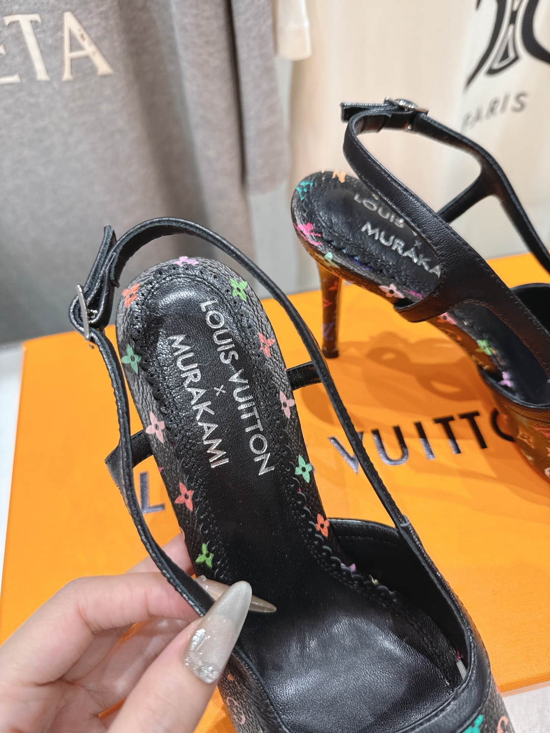高版本出厂
  Louis Vuitton ss25 new arrival LV驴牌春夏系列新款高跟鞋
