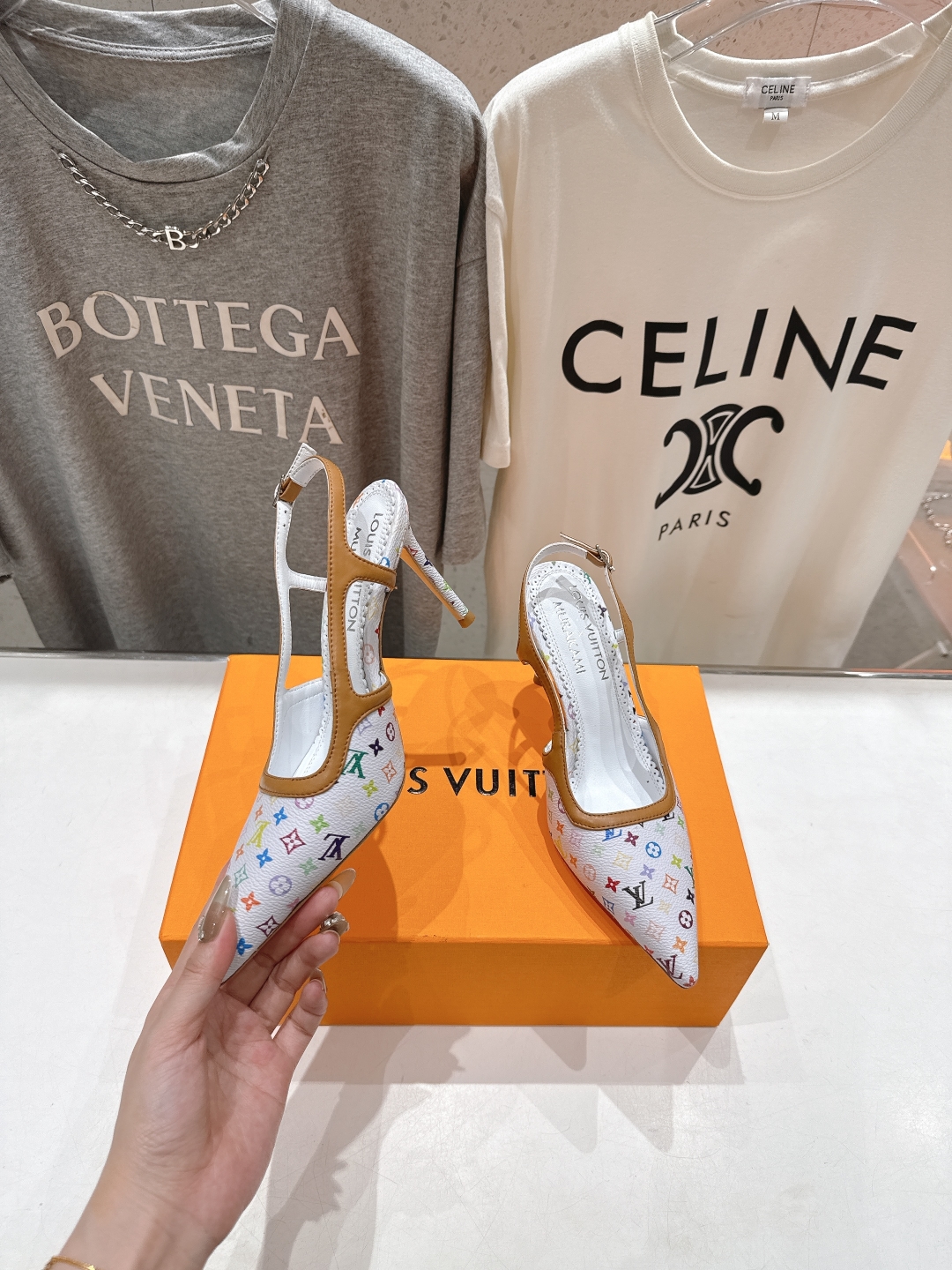 高版本出厂
  Louis Vuitton ss25 new arrival LV驴牌春夏系列新款高跟鞋