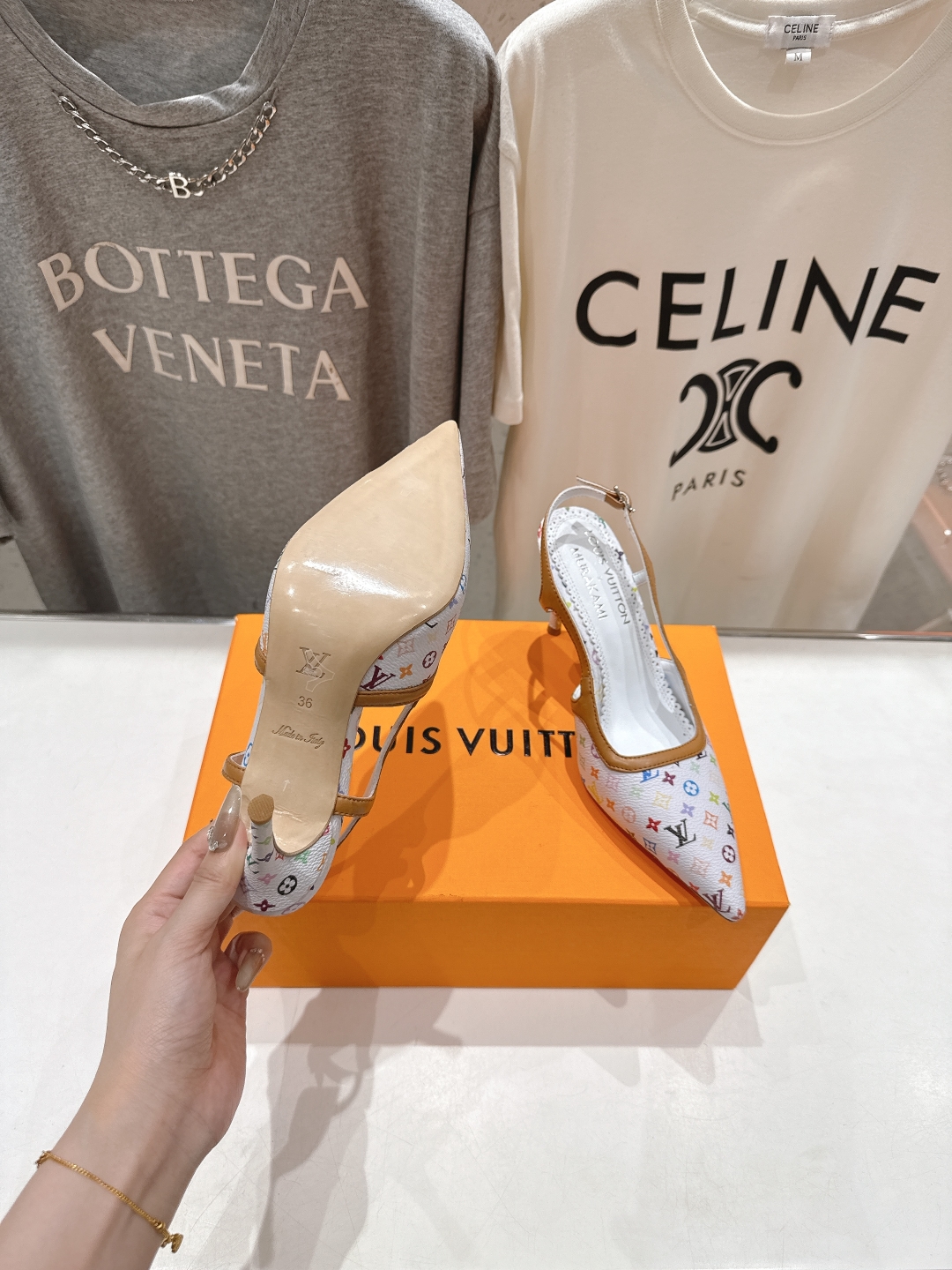 高版本出厂
  Louis Vuitton ss25 new arrival LV驴牌春夏系列新款高跟鞋