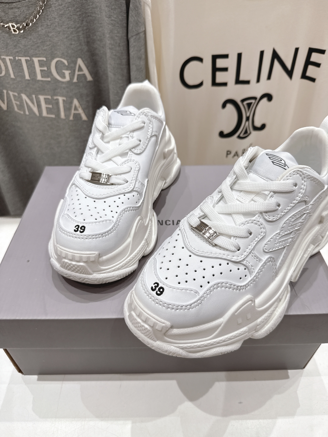 高版本出厂 
  Balenciag*巴黎世家25ss早春最新爆款明星走秀同款，Sneaker运动老爹鞋