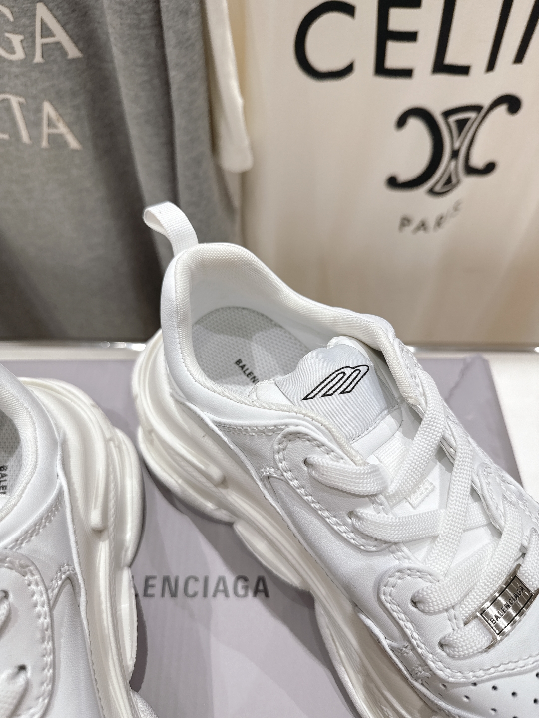 高版本出厂 
  Balenciag*巴黎世家25ss早春最新爆款明星走秀同款，Sneaker运动老爹鞋
