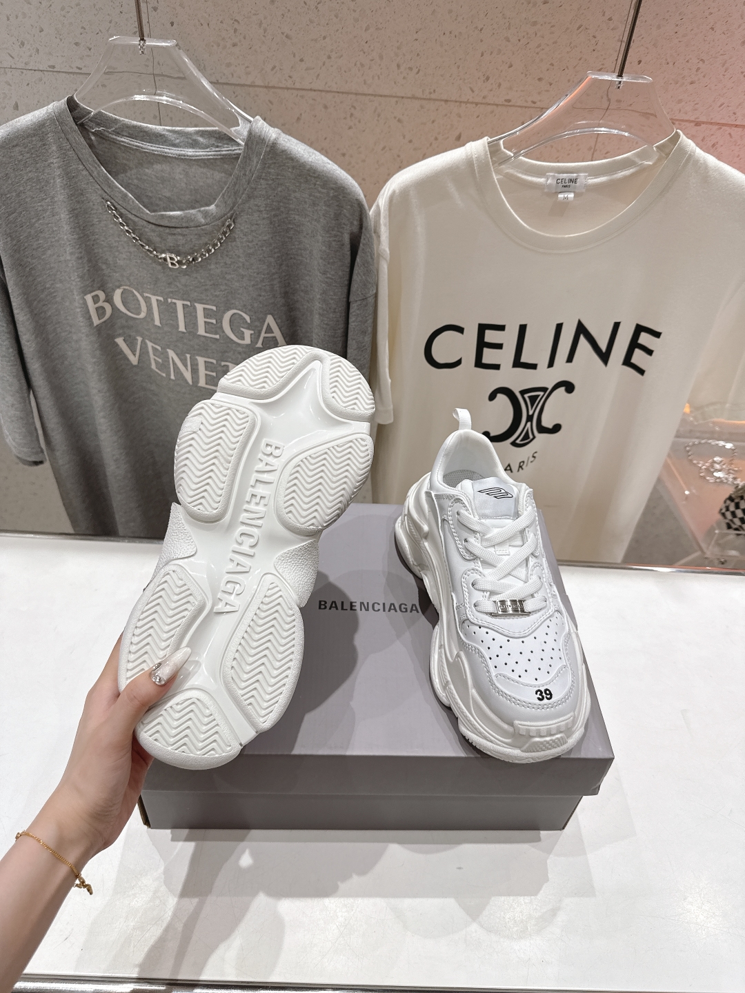 高版本出厂 
  Balenciag*巴黎世家25ss早春最新爆款明星走秀同款，Sneaker运动老爹鞋