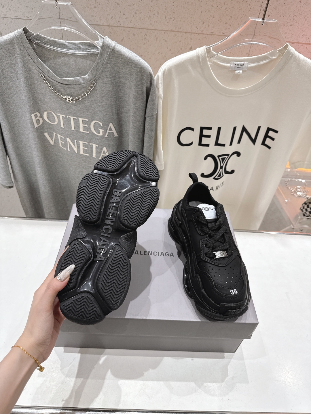 高版本出厂 
  Balenciag*巴黎世家25ss早春最新爆款明星走秀同款，Sneaker运动老爹鞋