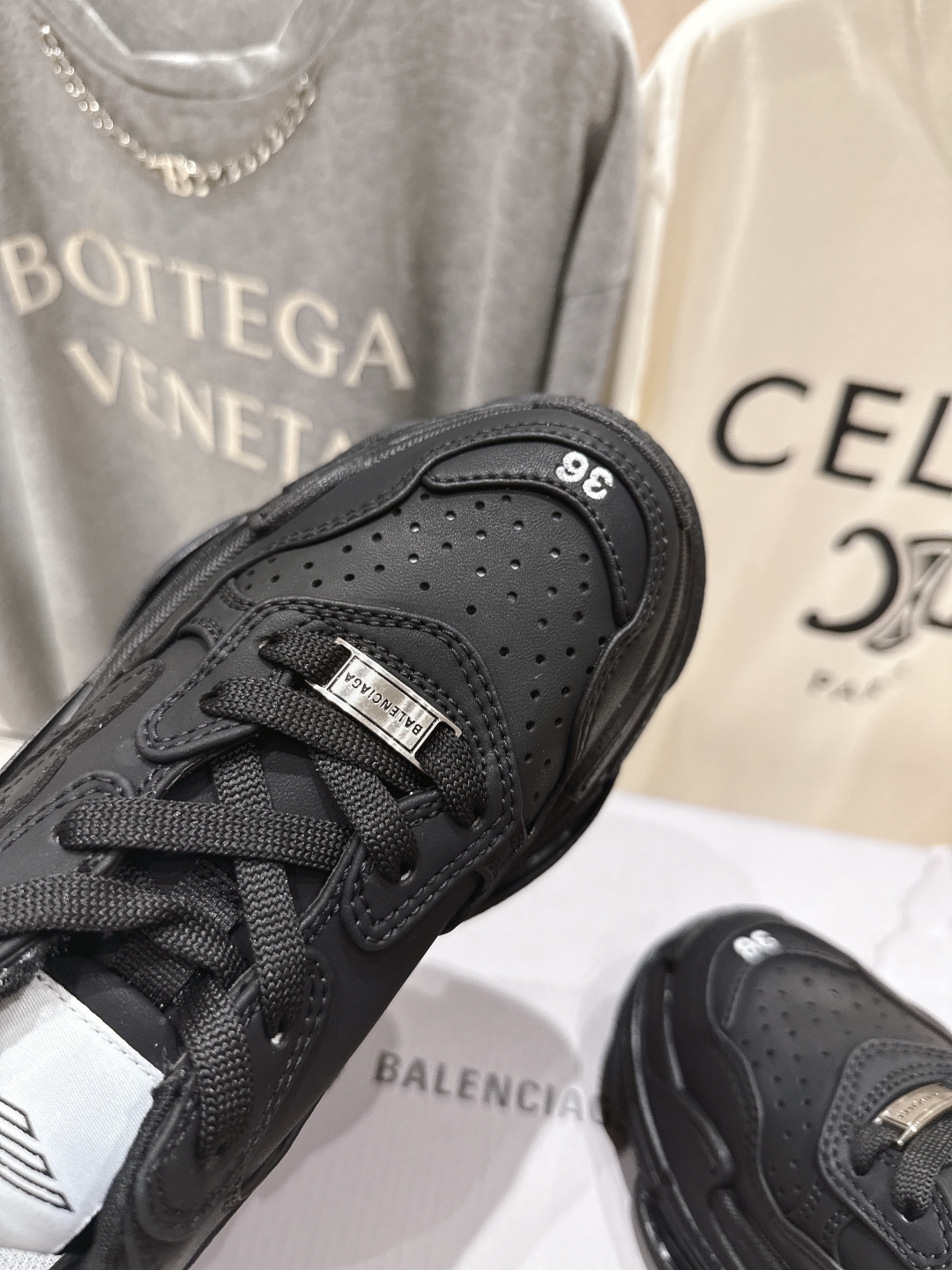 高版本出厂 
  Balenciag*巴黎世家25ss早春最新爆款明星走秀同款，Sneaker运动老爹鞋