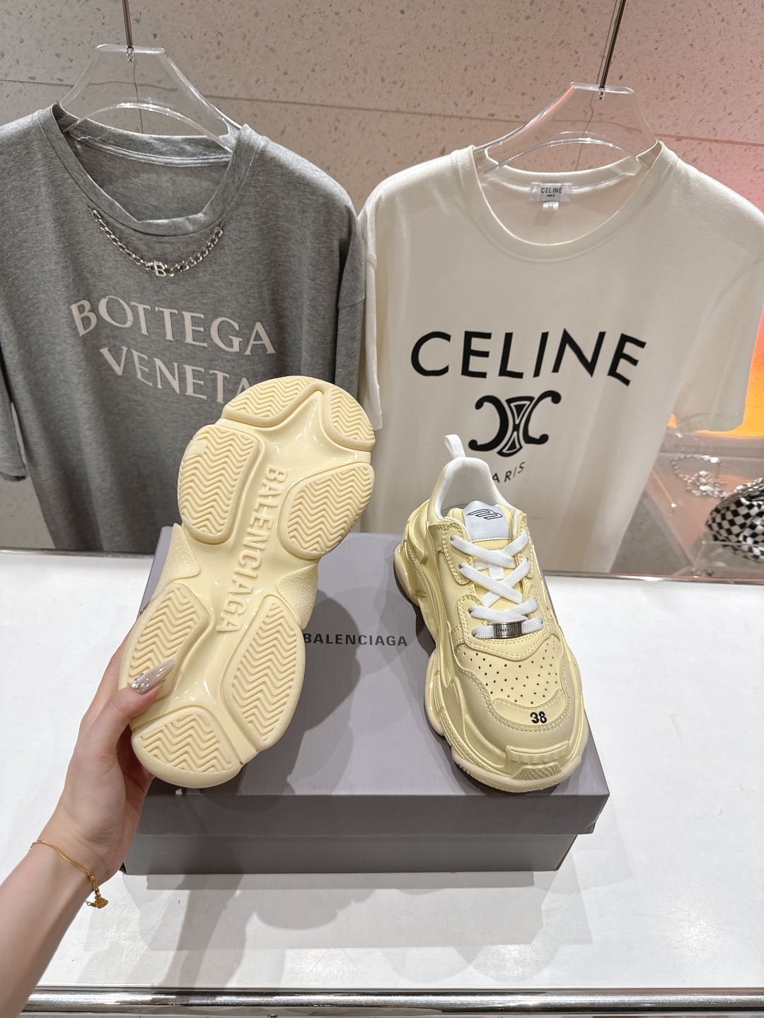 高版本出厂 
  Balenciag*巴黎世家25ss早春最新爆款明星走秀同款，Sneaker运动老爹鞋