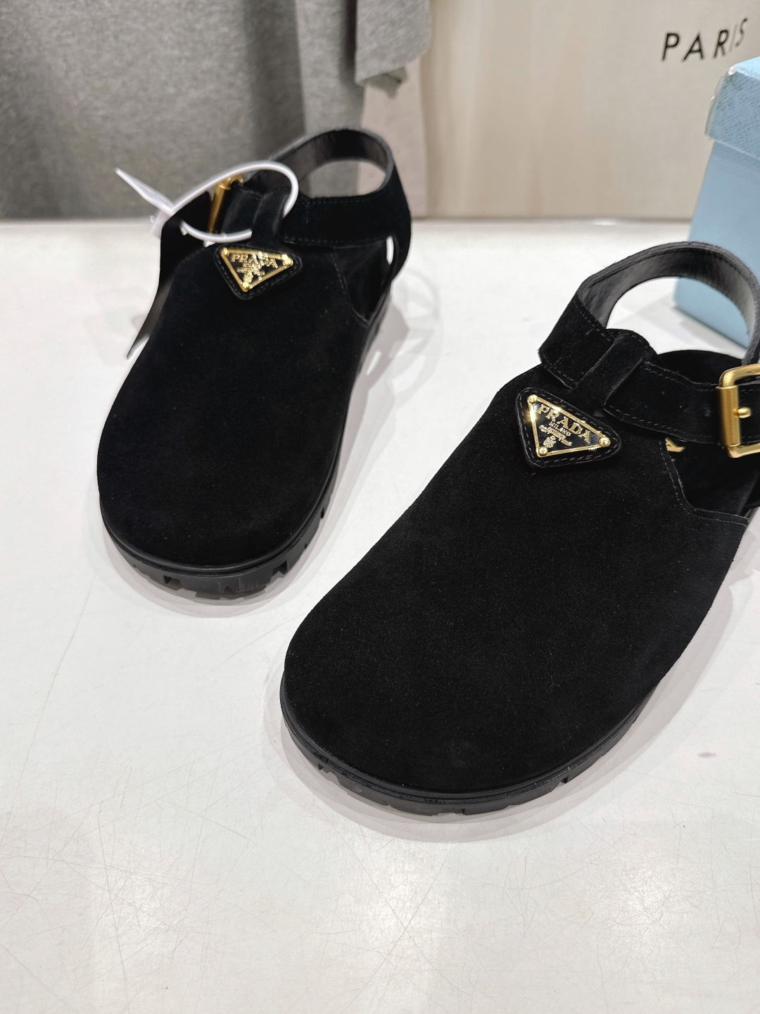 高版本出厂 
 Prada/普拉达25ss夏季新款沙滩勃肯拖鞋凉鞋
这个鞋型真的属于经典不会过时的设计而