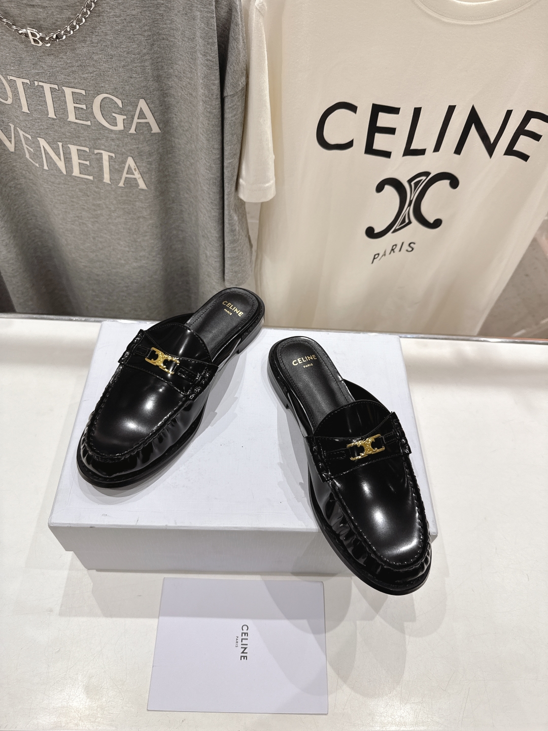 高版本出厂
 Celine*赛琳新品爆款平底半包拖鞋乐福鞋，2025全新升级版力推单品
🔝明星同款，舒适