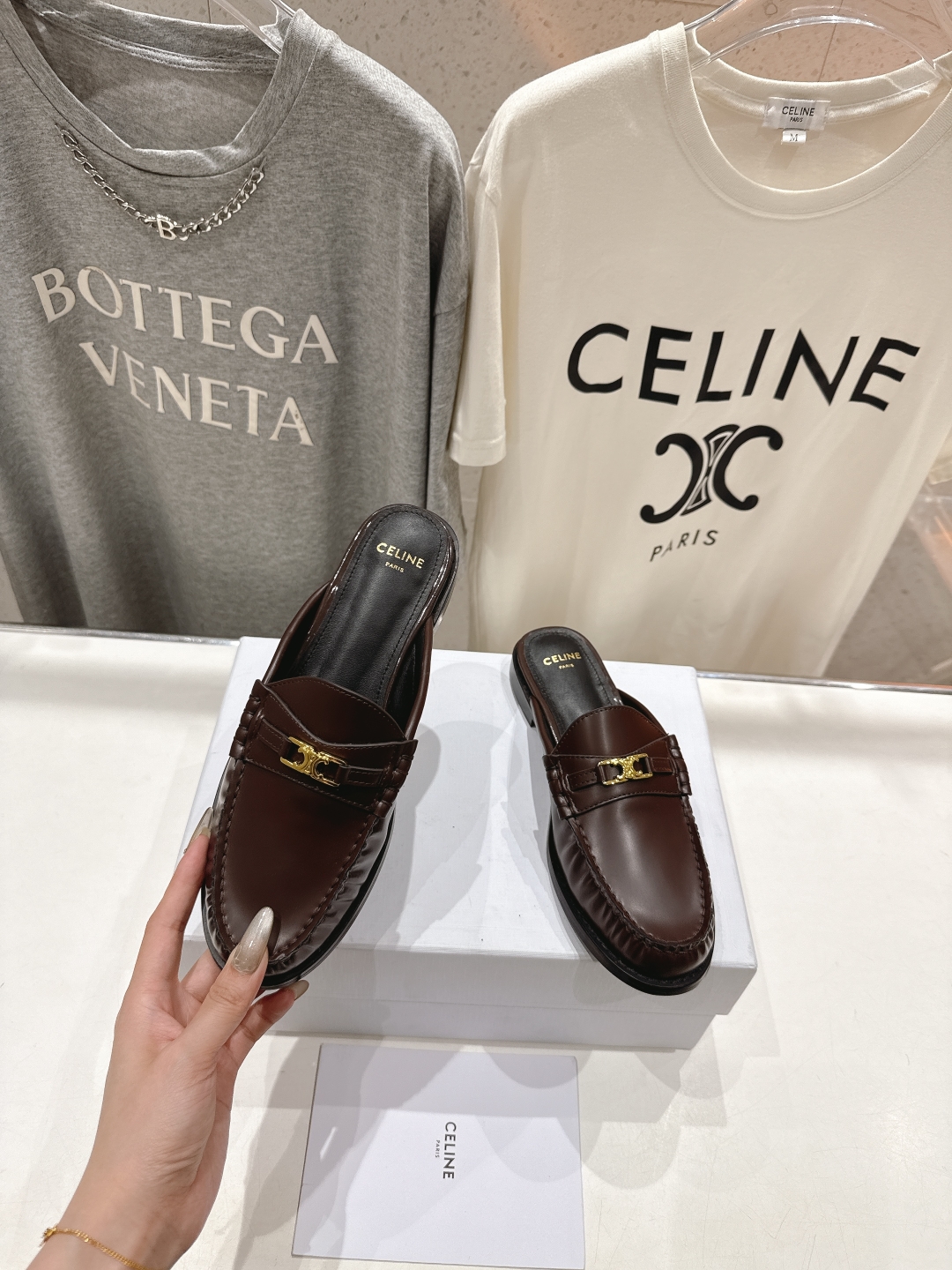 高版本出厂
 Celine*赛琳新品爆款平底半包拖鞋乐福鞋，2025全新升级版力推单品
🔝明星同款，舒适