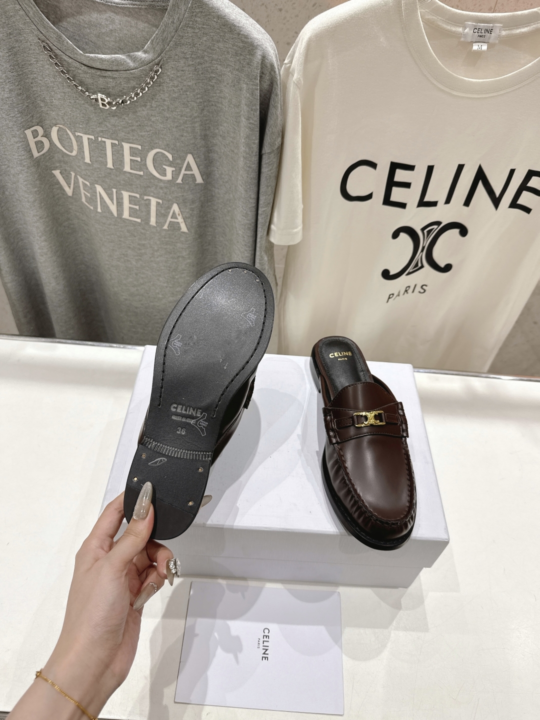 高版本出厂
 Celine*赛琳新品爆款平底半包拖鞋乐福鞋，2025全新升级版力推单品
🔝明星同款，舒适