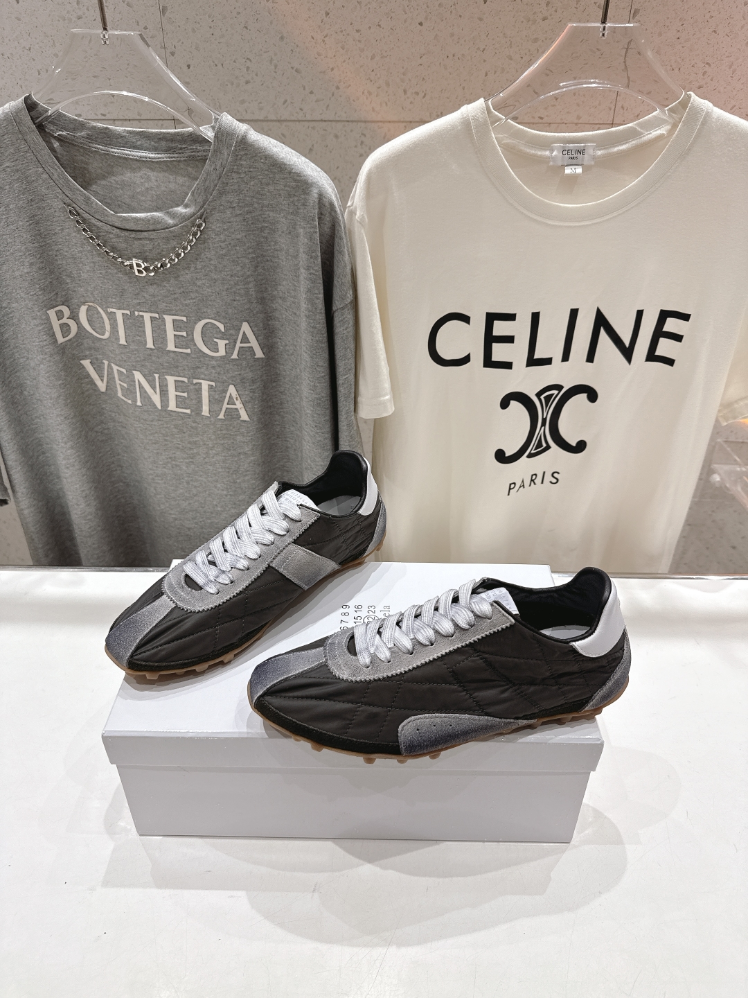高版本出厂   
  MM6【Maison Martin Margiela】马吉拉2025ss平底系带德