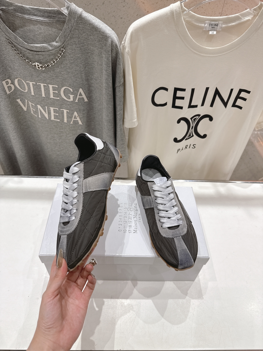 高版本出厂   
  MM6【Maison Martin Margiela】马吉拉2025ss平底系带德