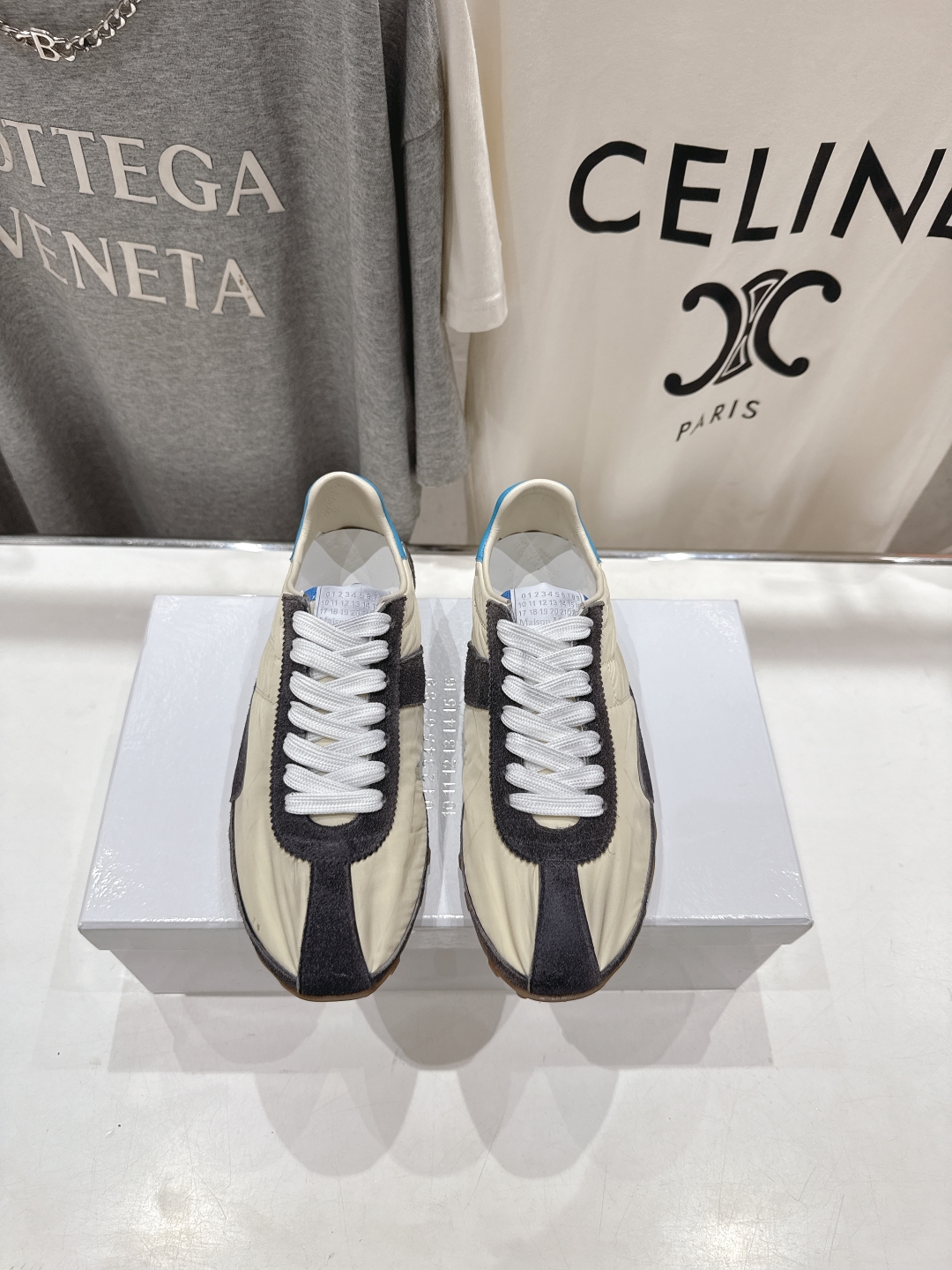 高版本出厂   
  MM6【Maison Martin Margiela】马吉拉2025ss平底系带德