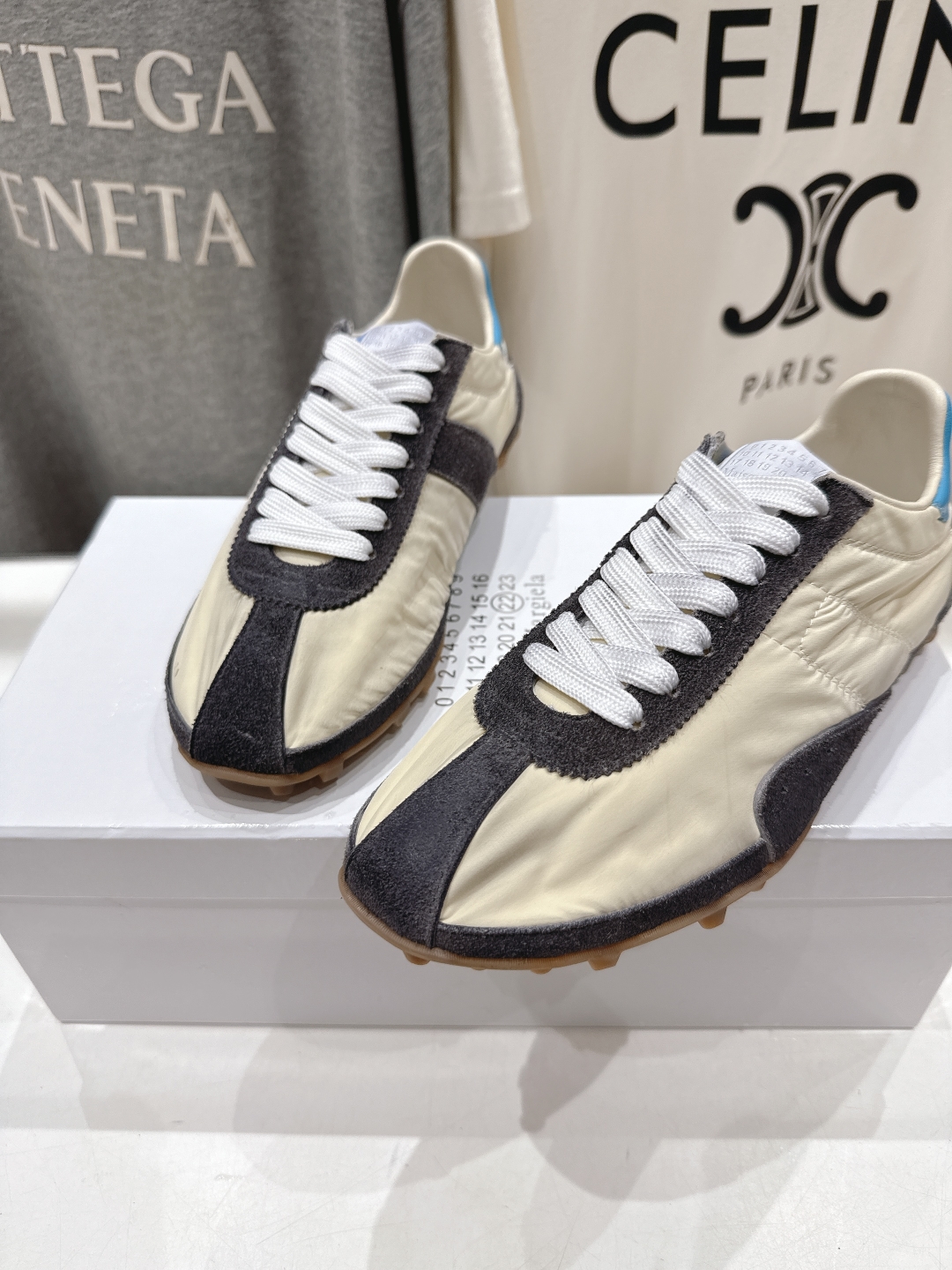 高版本出厂   
  MM6【Maison Martin Margiela】马吉拉2025ss平底系带德