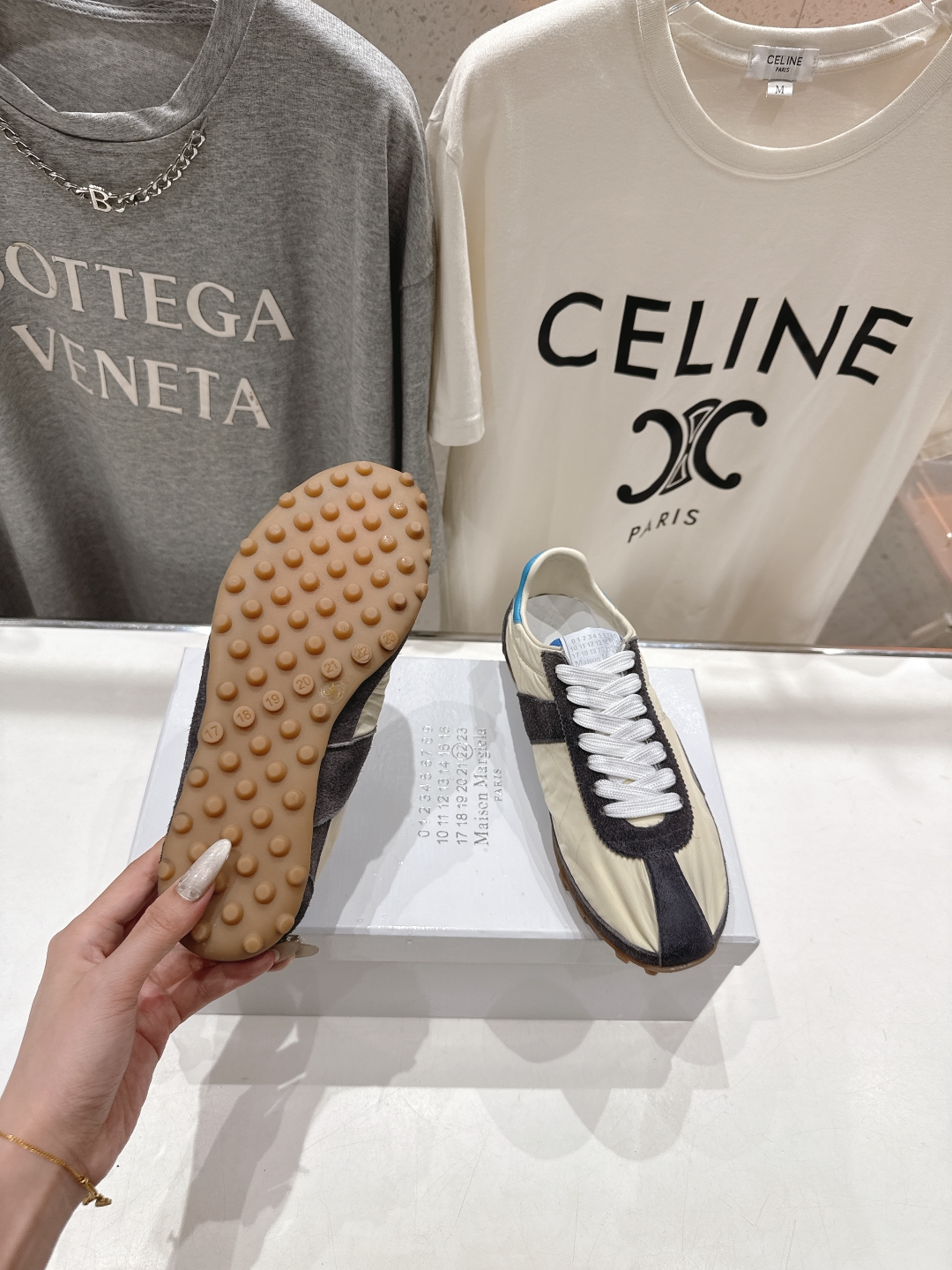 高版本出厂   
  MM6【Maison Martin Margiela】马吉拉2025ss平底系带德