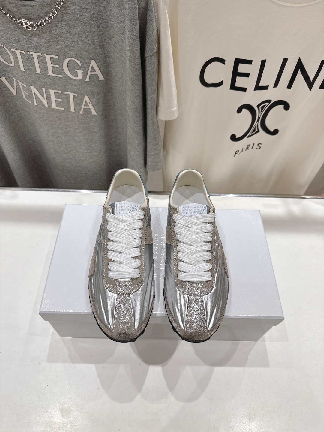 高版本出厂   
  MM6【Maison Martin Margiela】马吉拉2025ss平底系带德