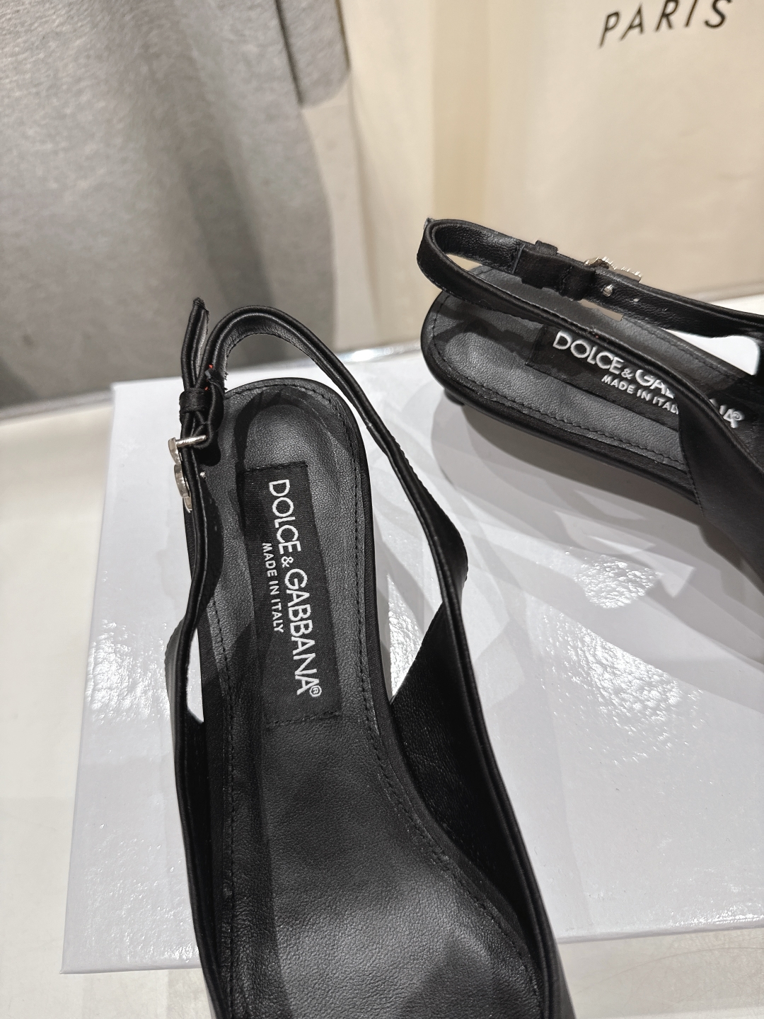 高版本出厂
 𝐃&️𝐆 2025春夏新品高跟凉鞋🆕
DOLCE & GABBANA...DG杜嘉班纳时装