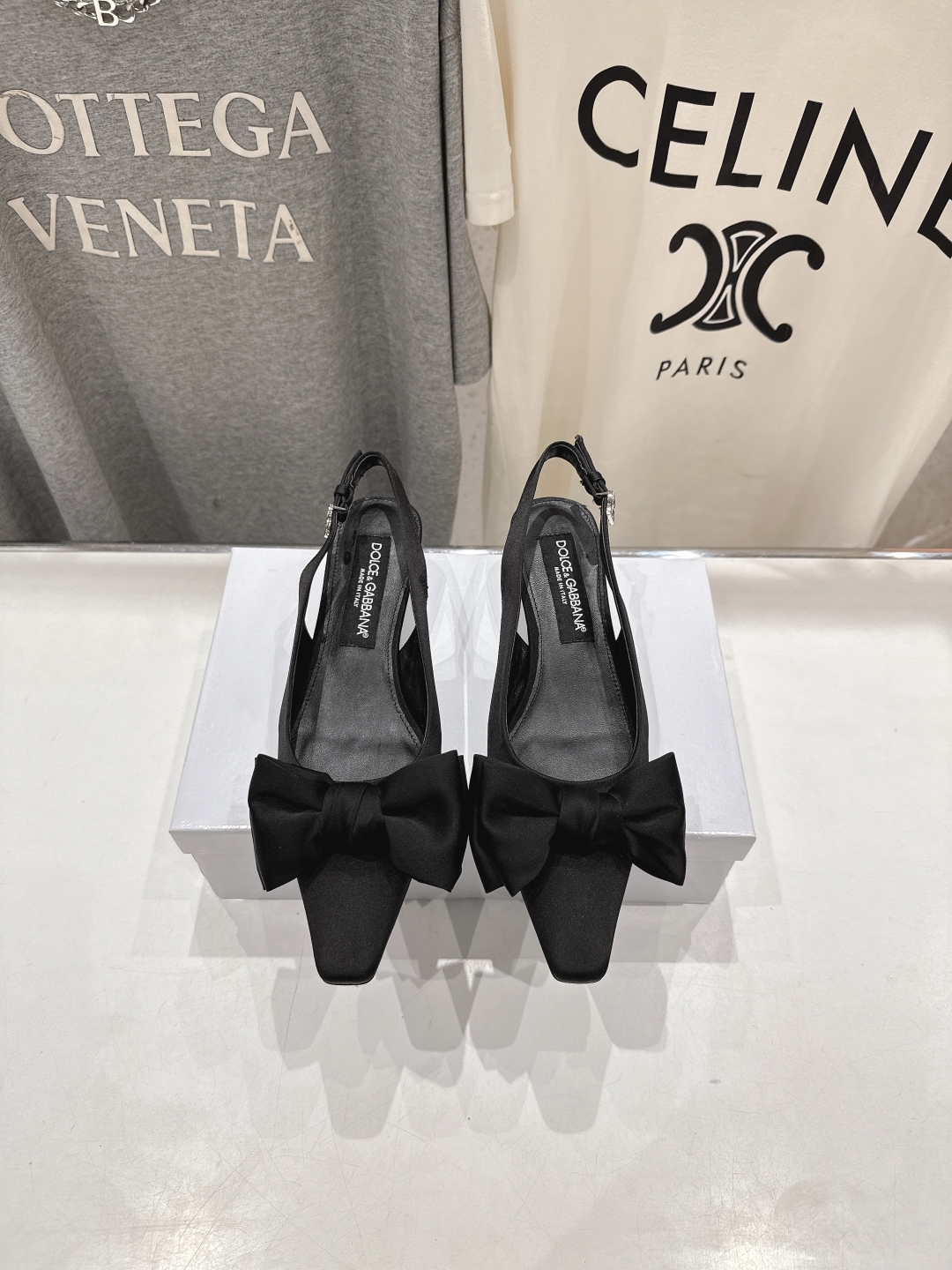 高版本出厂
 𝐃&️𝐆 2025春夏新品高跟凉鞋🆕
DOLCE & GABBANA...DG杜嘉班纳时装