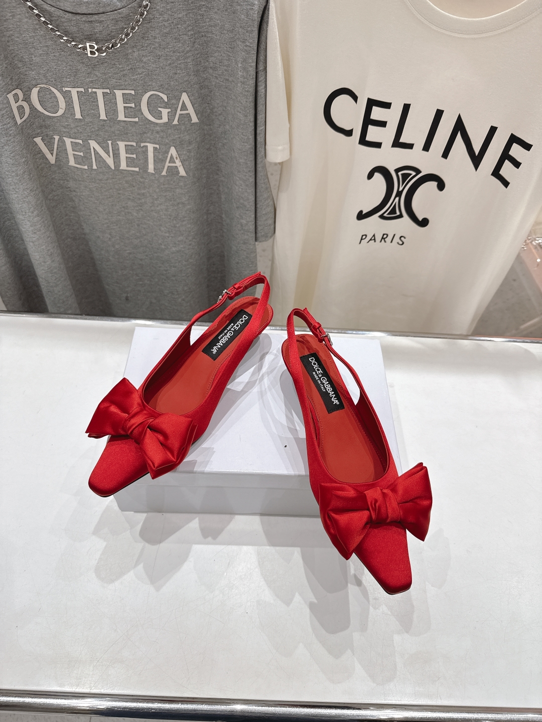 高版本出厂
 𝐃&️𝐆 2025春夏新品高跟凉鞋🆕
DOLCE & GABBANA...DG杜嘉班纳时装