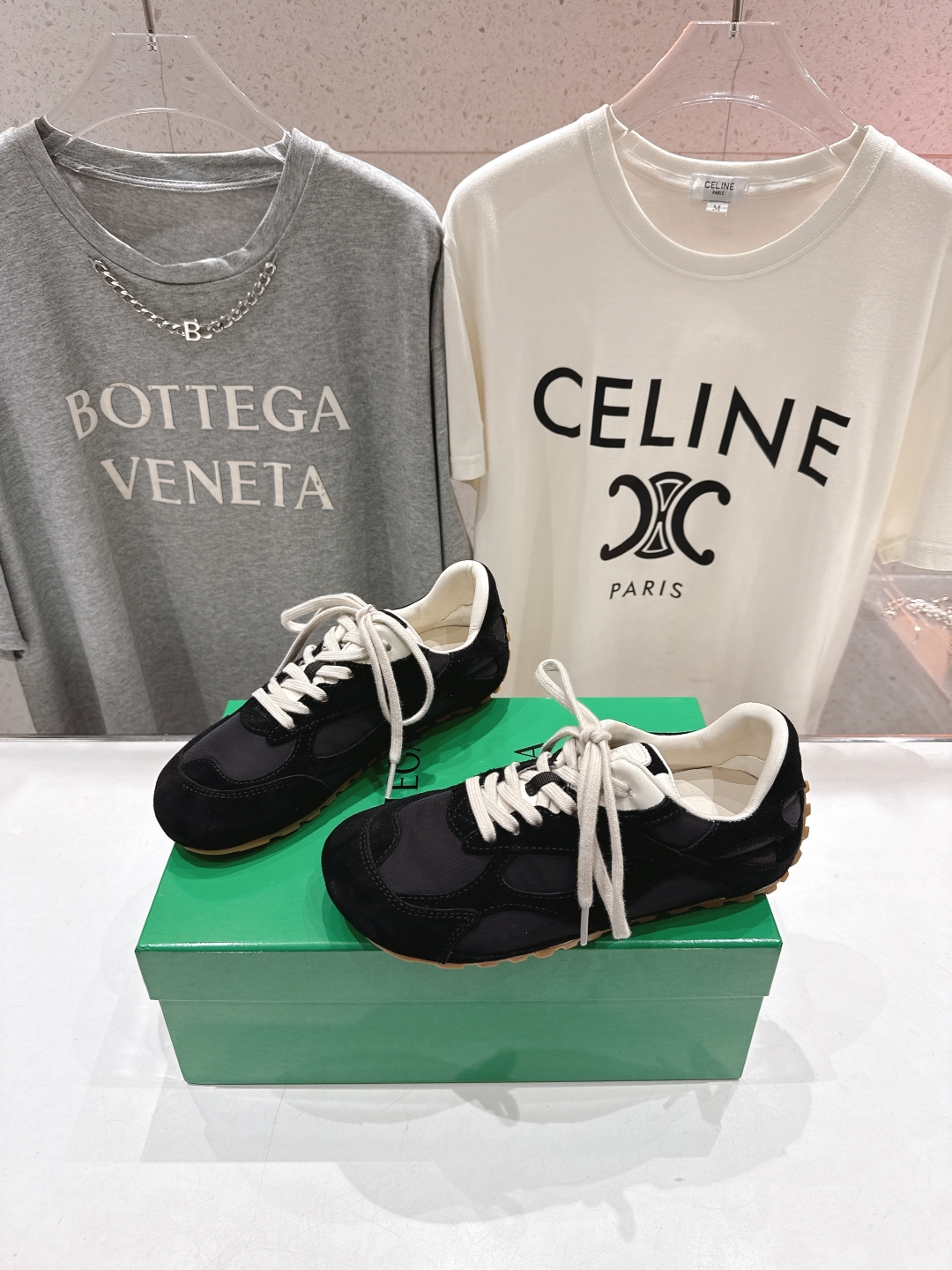 高版本出厂  男码+20
  Bottega Veneta/BV2025ss最新IVULCAN系列情侣款