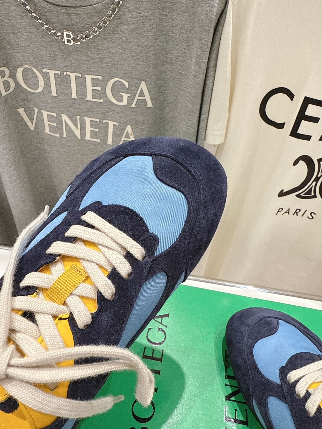 高版本出厂  男码+20
  Bottega Veneta/BV2025ss最新IVULCAN系列情侣款