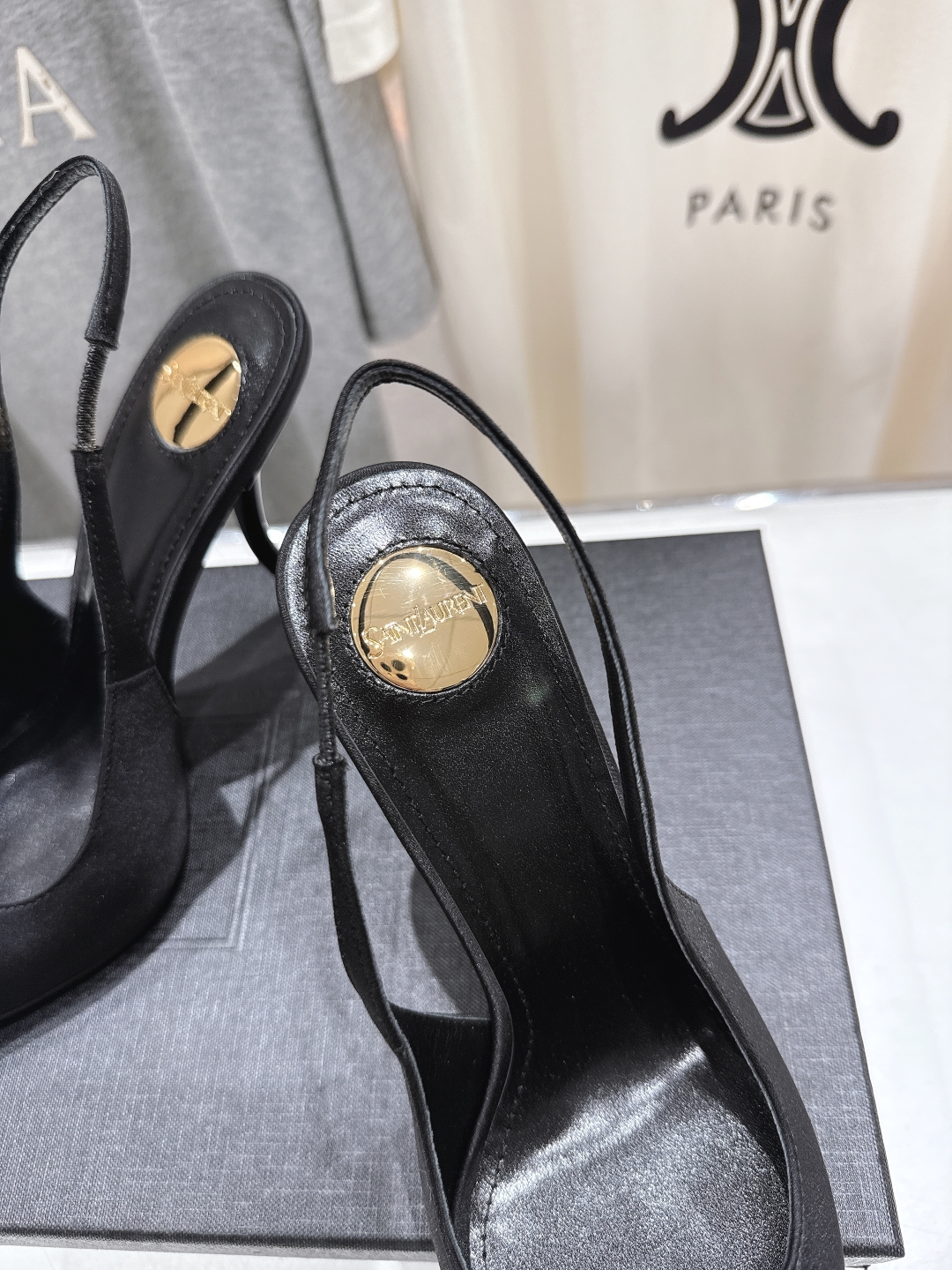 高版本出厂
「SAINT LAUREN*」圣罗兰ysl 25/春夏全新走秀高跟鞋·全新鞋型配上圣罗兰标志