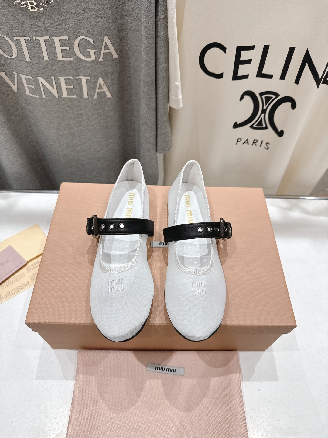 高版本出厂 
  MiuMiu/缪缪25ss新款一脚蹬懒人鞋玛丽珍网面芭蕾舞鞋·平底单鞋
官方春夏走秀新