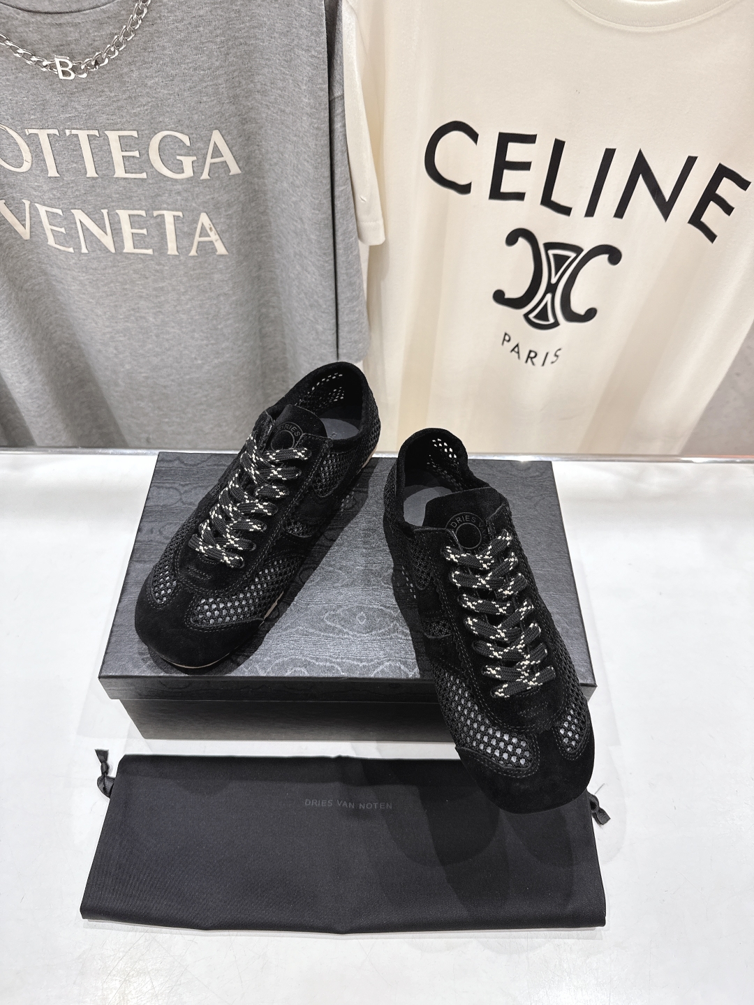 高版本出厂 网面
 Dries Van Noten 情侣款#DVN德训鞋阿甘鞋复古休闲鞋，最近的爆款
很