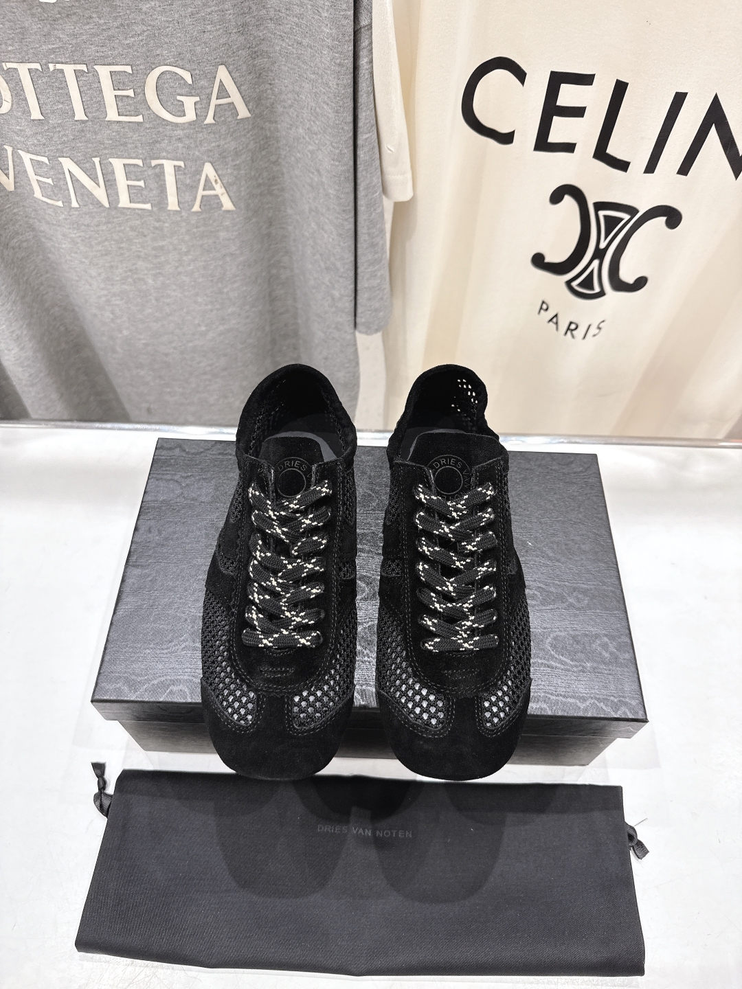 高版本出厂 网面
 Dries Van Noten 情侣款#DVN德训鞋阿甘鞋复古休闲鞋，最近的爆款
很