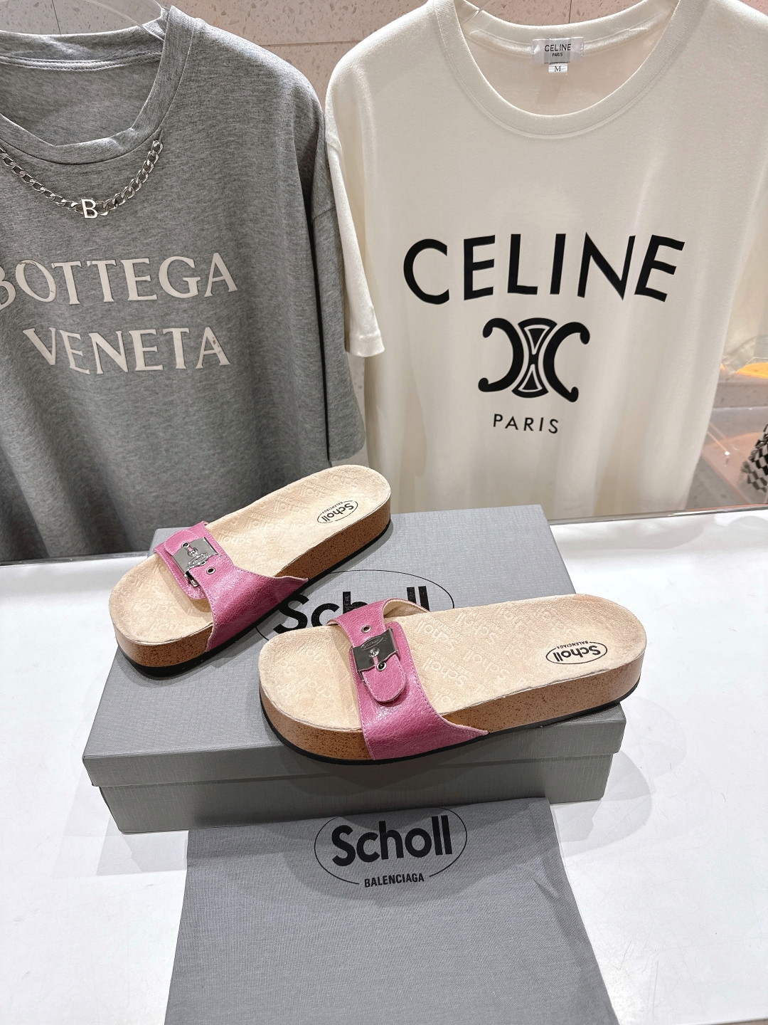 高版本出厂
 Scholl & Balenciaga巴黎世家联名款25ss夏季新款圆头软木平底防滑一字拖
