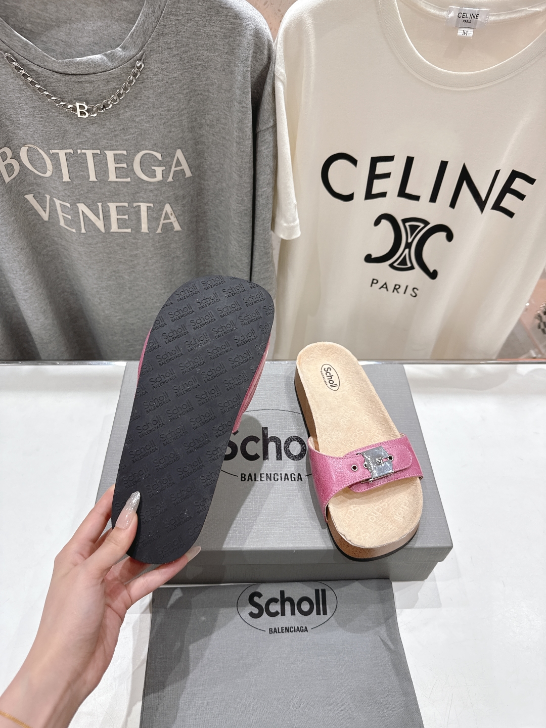高版本出厂
 Scholl & Balenciaga巴黎世家联名款25ss夏季新款圆头软木平底防滑一字拖