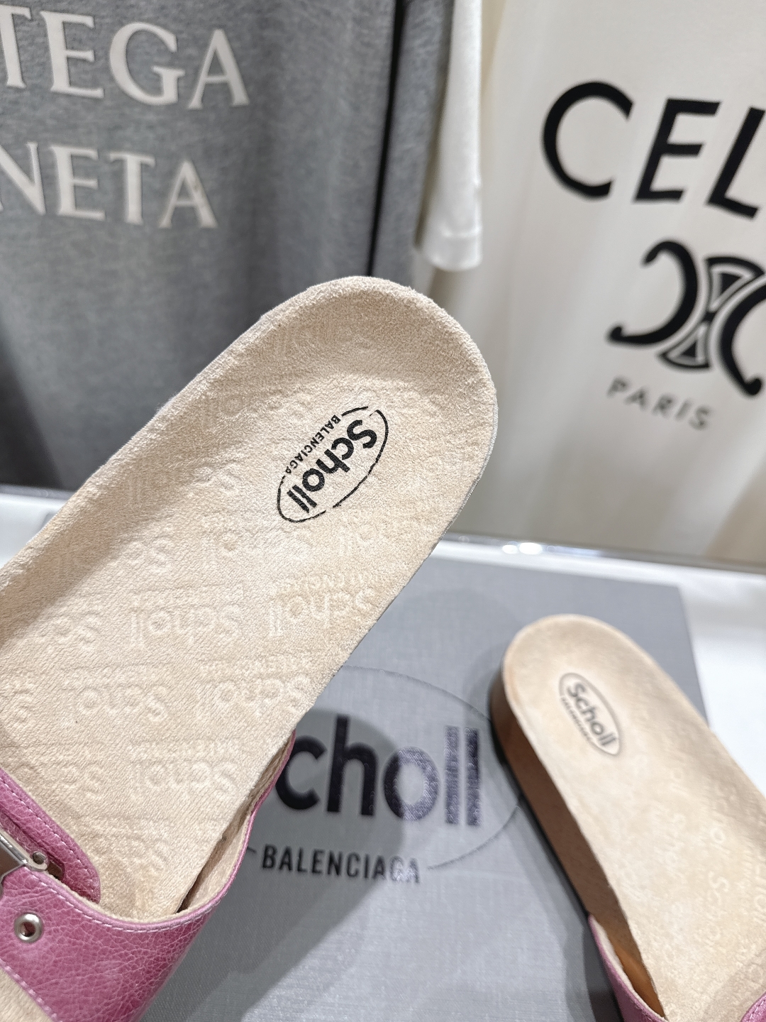高版本出厂
 Scholl & Balenciaga巴黎世家联名款25ss夏季新款圆头软木平底防滑一字拖