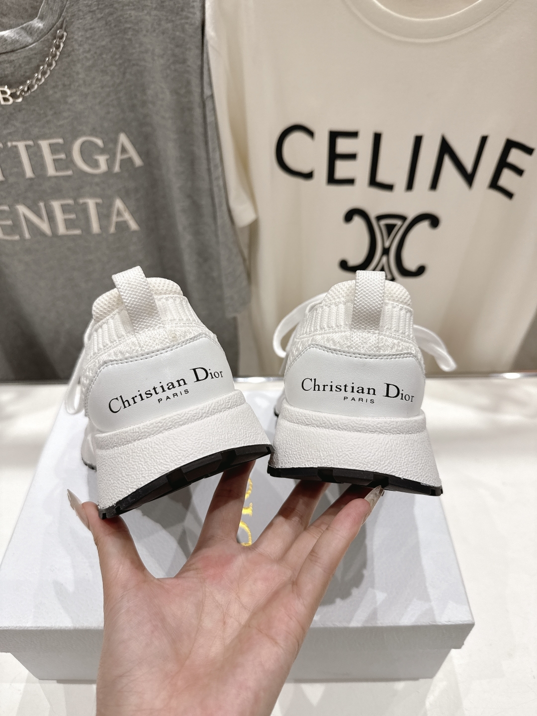 高版本出厂  情侣款
  Dior* 迪奥D家2025ss新款系带情侣款学院风休闲时尚休闲运动鞋
原版购