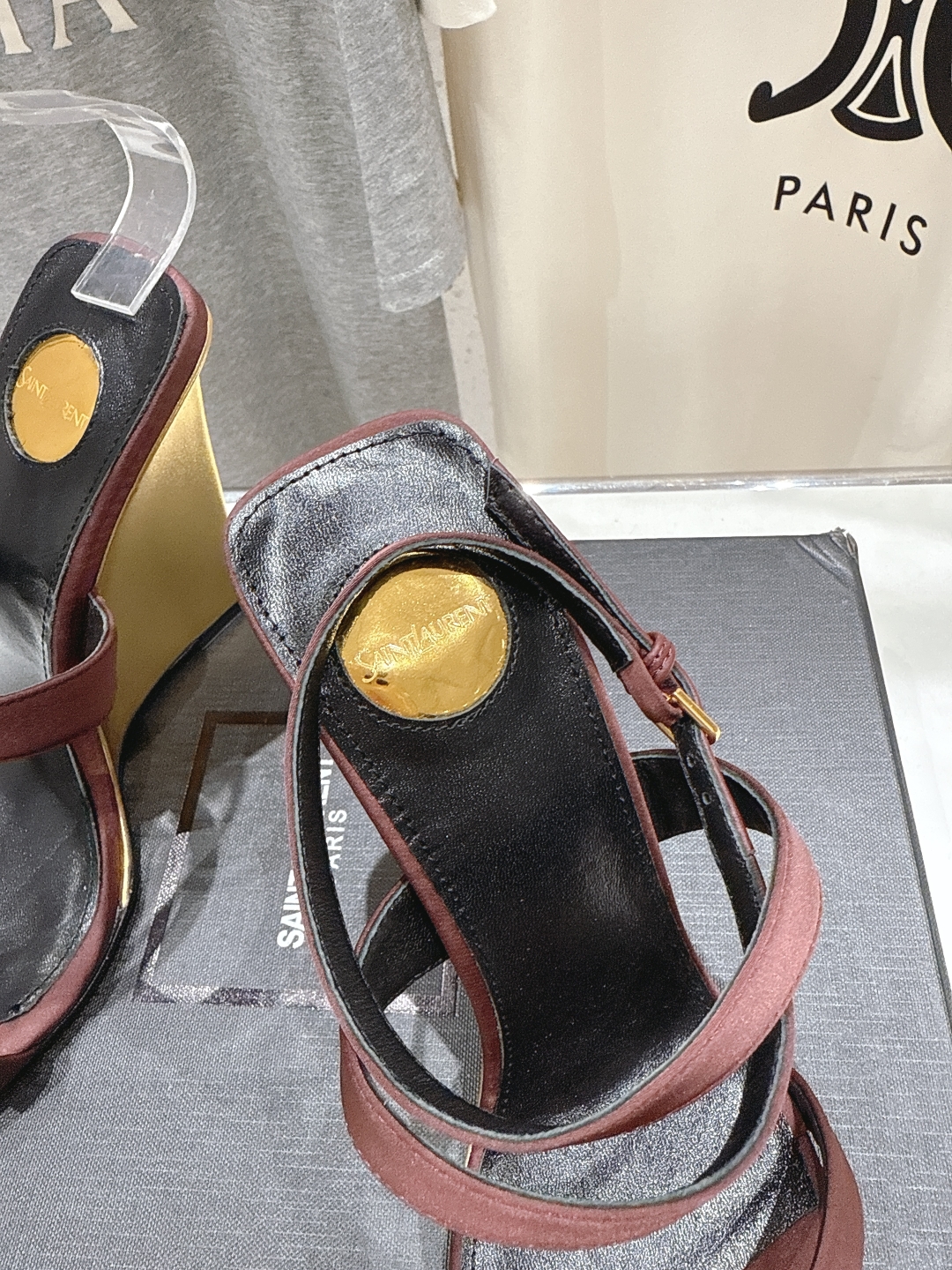高版本出厂
 SAINT LAUREN*～圣罗兰ysl 25ss春夏全新走秀款高跟凉鞋·全新鞋型

唯有