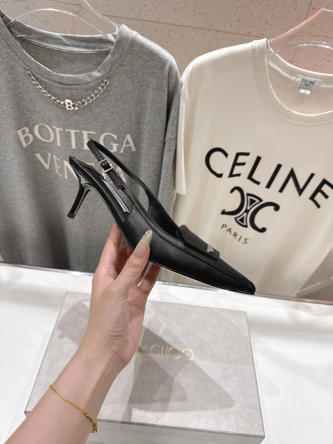 高版本出厂
  JIMMY CHOO*｜JC/吉米周2025ss新款简约尖头高跟鞋凉鞋

原版套楦，完美