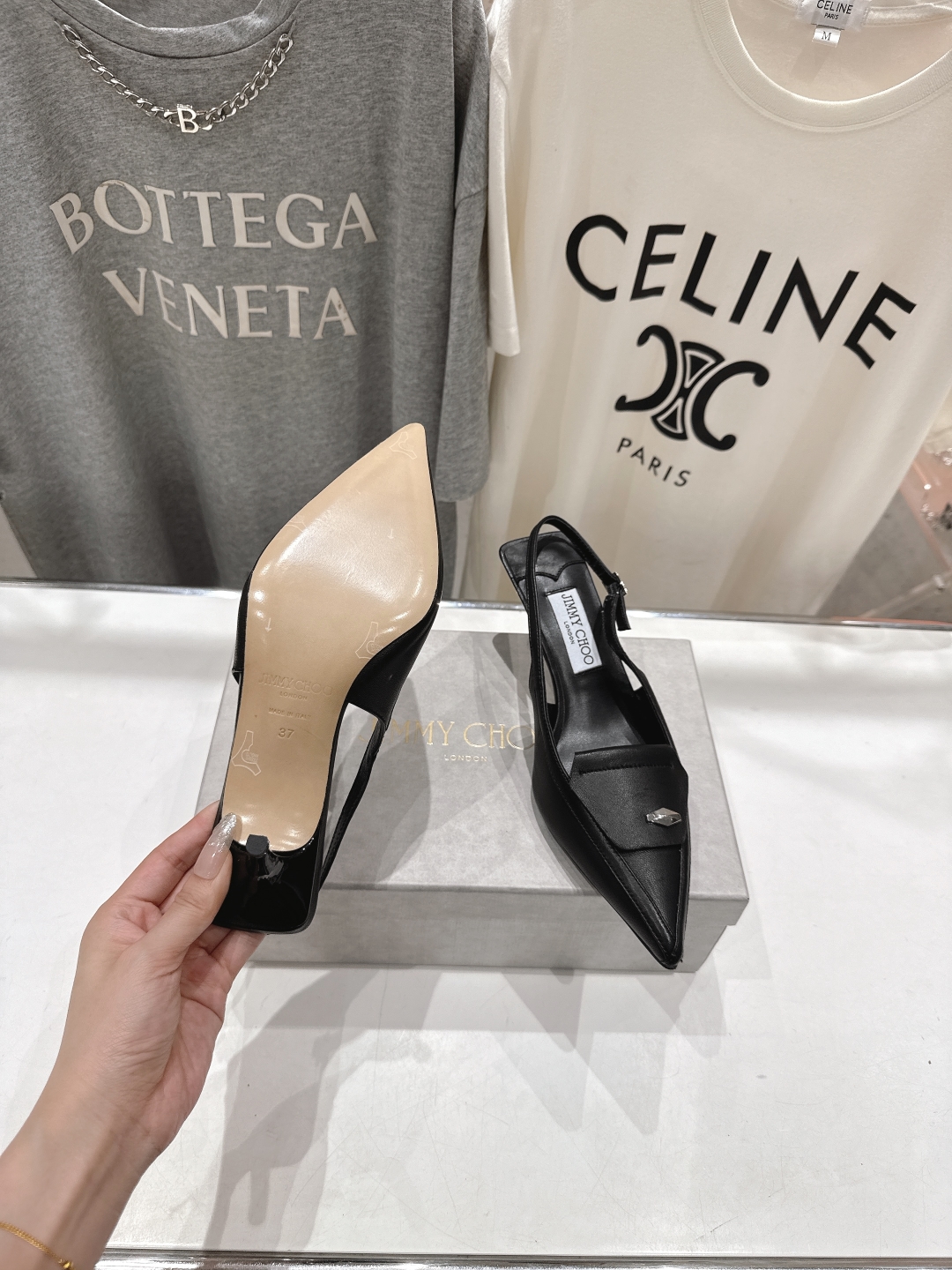 高版本出厂
  JIMMY CHOO*｜JC/吉米周2025ss新款简约尖头高跟鞋凉鞋

原版套楦，完美