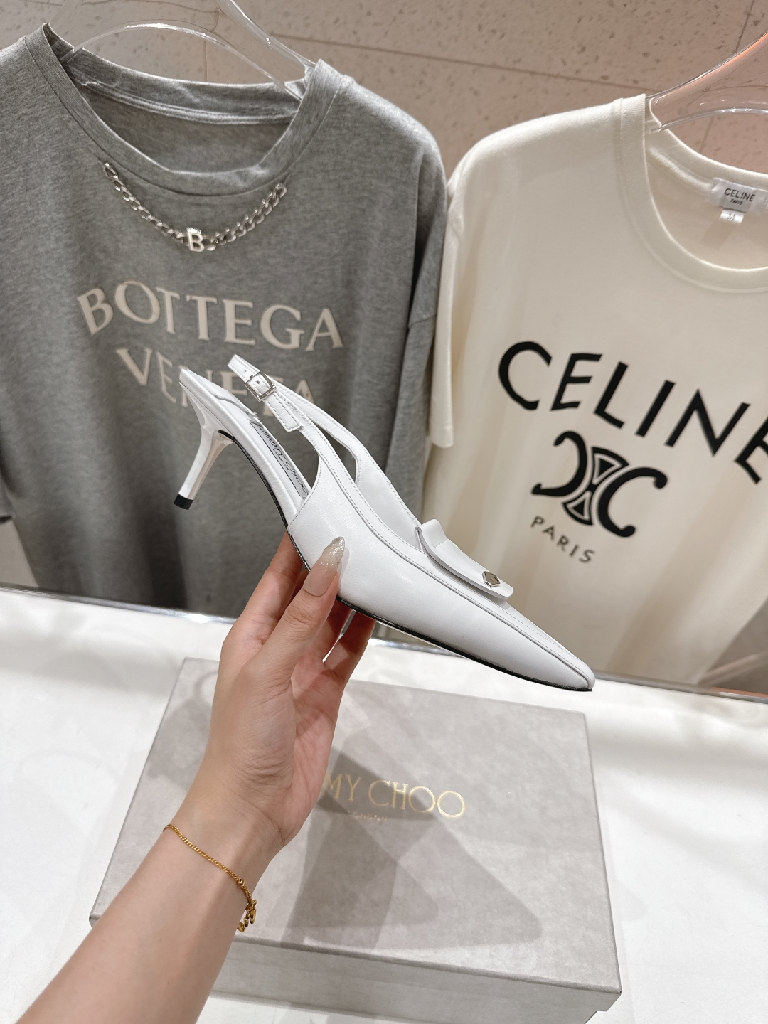 高版本出厂
  JIMMY CHOO*｜JC/吉米周2025ss新款简约尖头高跟鞋凉鞋

原版套楦，完美
