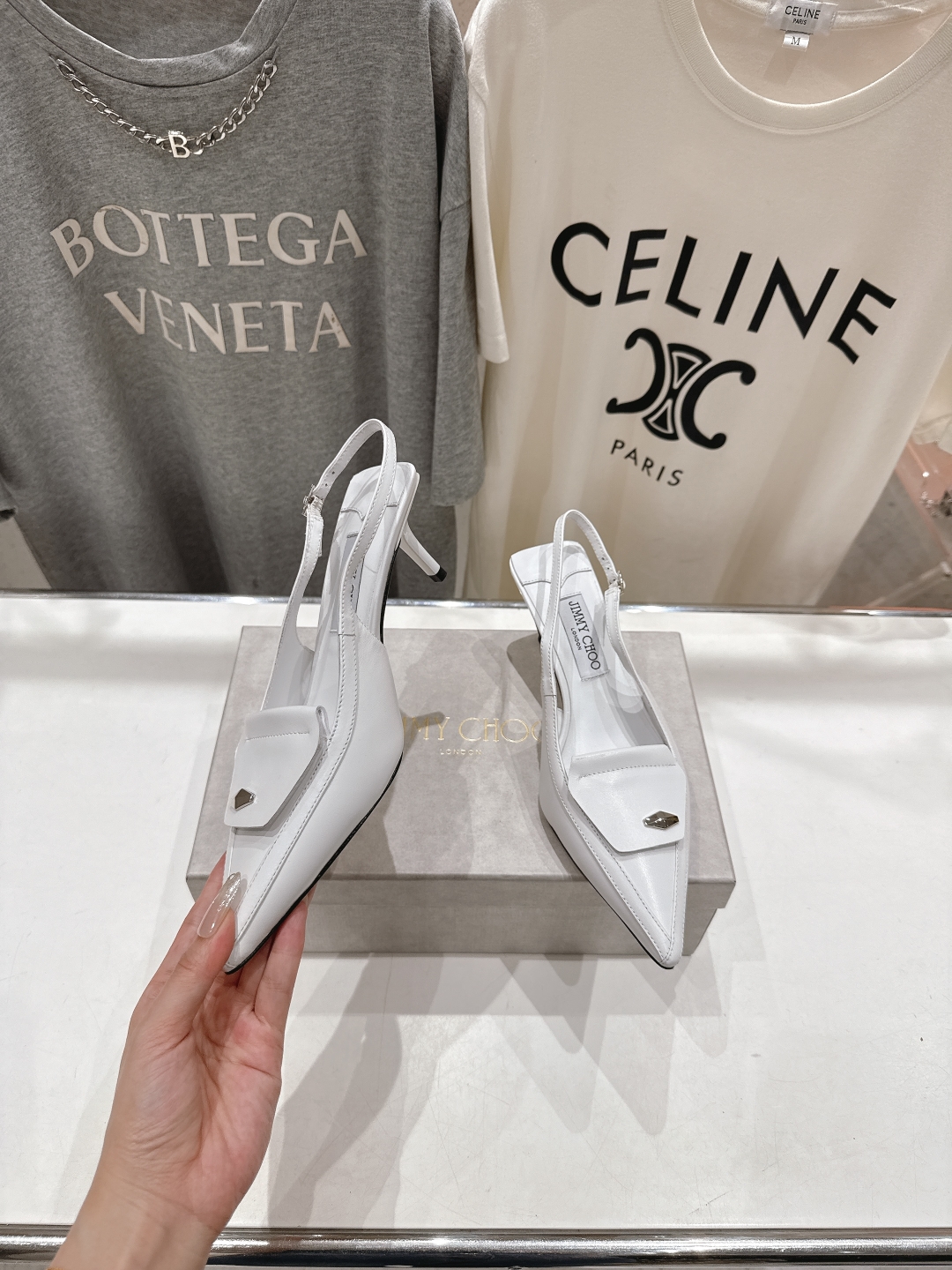 高版本出厂
  JIMMY CHOO*｜JC/吉米周2025ss新款简约尖头高跟鞋凉鞋

原版套楦，完美