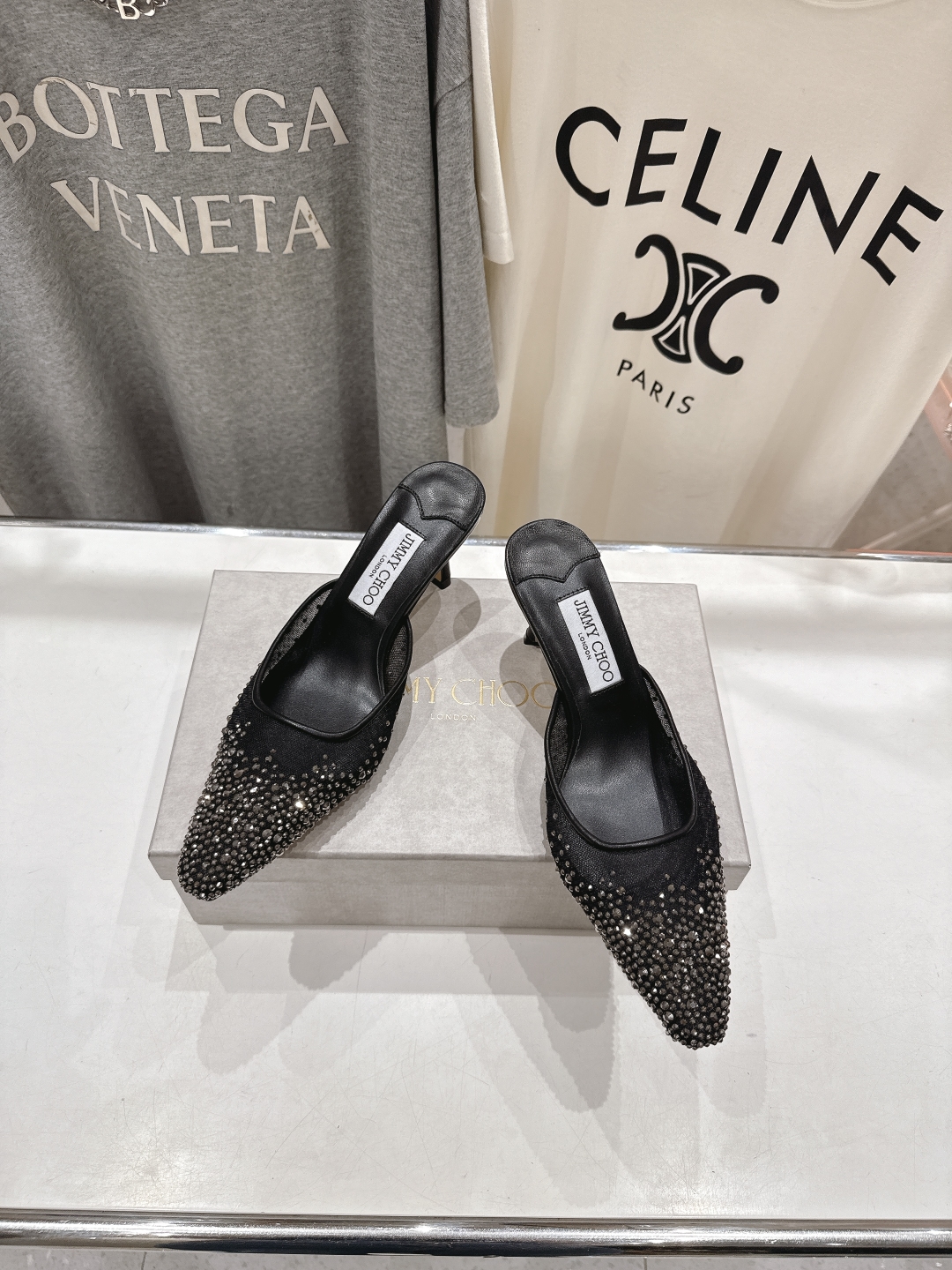 高版本出厂
  JIMMY CHOO*｜JC/吉米周2025ss新款简约烫钻高跟鞋拖鞋

原版套楦，完美