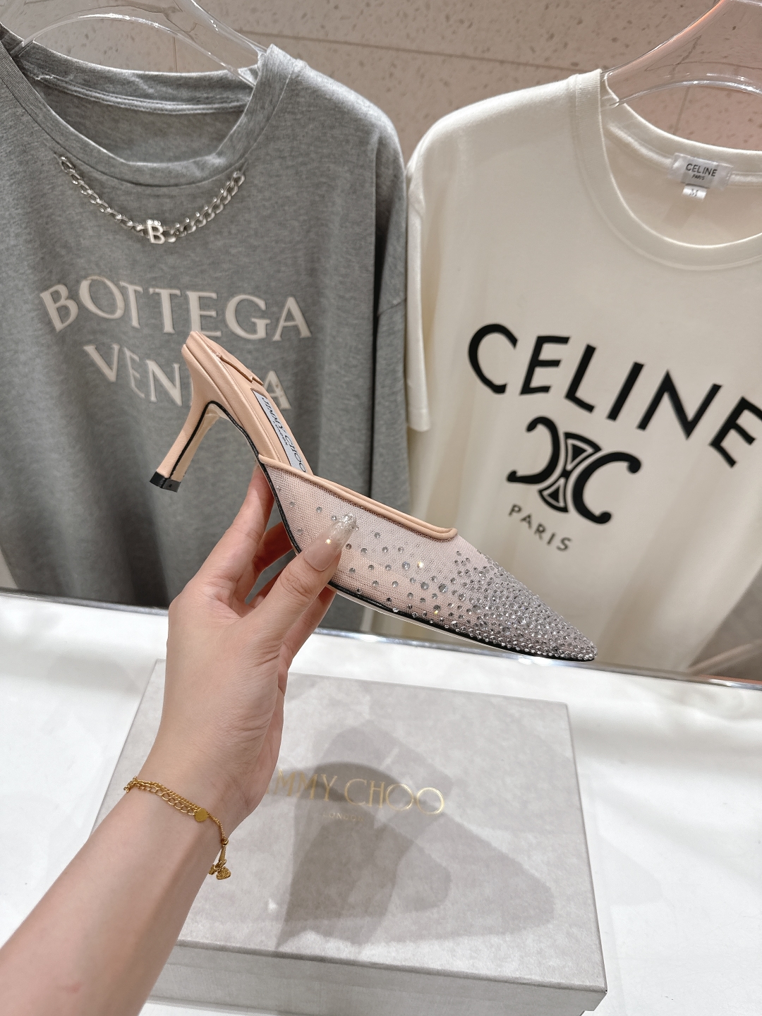 高版本出厂
  JIMMY CHOO*｜JC/吉米周2025ss新款简约烫钻高跟鞋拖鞋

原版套楦，完美