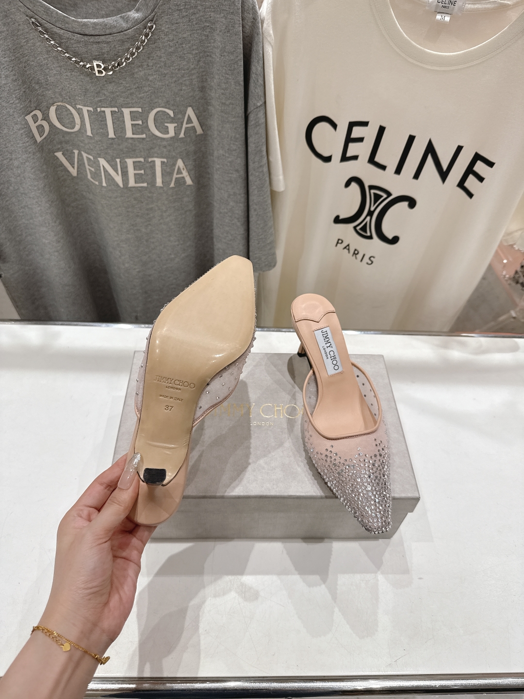 高版本出厂
  JIMMY CHOO*｜JC/吉米周2025ss新款简约烫钻高跟鞋拖鞋

原版套楦，完美
