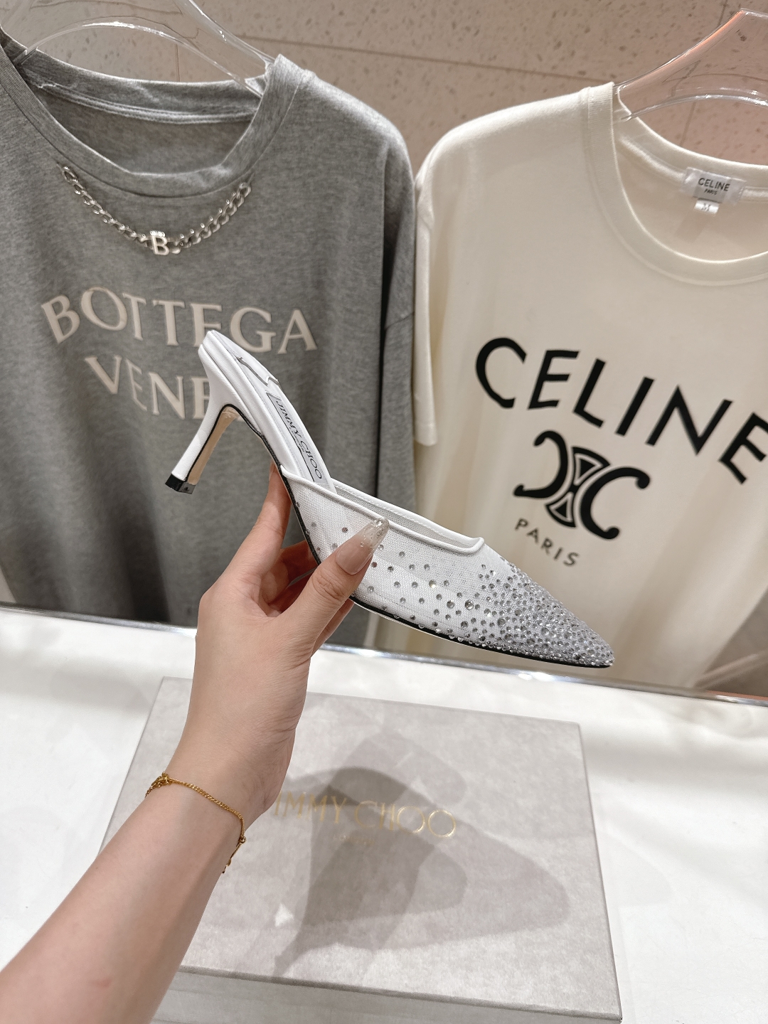 高版本出厂
  JIMMY CHOO*｜JC/吉米周2025ss新款简约烫钻高跟鞋拖鞋

原版套楦，完美