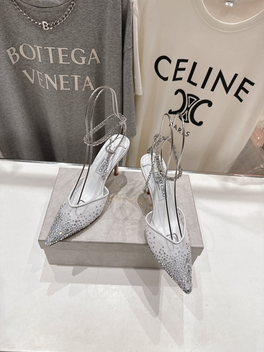 高版本出厂
  JIMMY CHOO*｜JC/吉米周2025ss新款简约烫钻高跟鞋凉鞋

原版套楦，完美