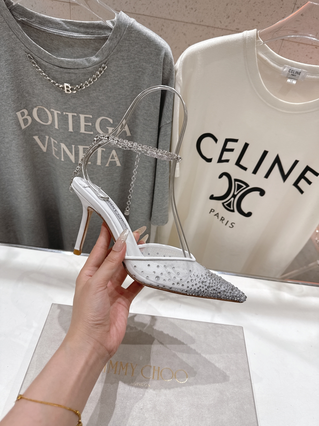高版本出厂
  JIMMY CHOO*｜JC/吉米周2025ss新款简约烫钻高跟鞋凉鞋

原版套楦，完美