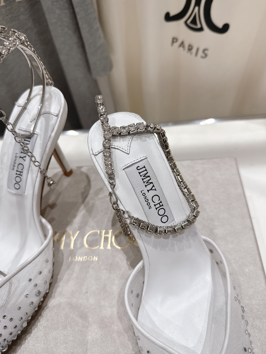 高版本出厂
  JIMMY CHOO*｜JC/吉米周2025ss新款简约烫钻高跟鞋凉鞋

原版套楦，完美