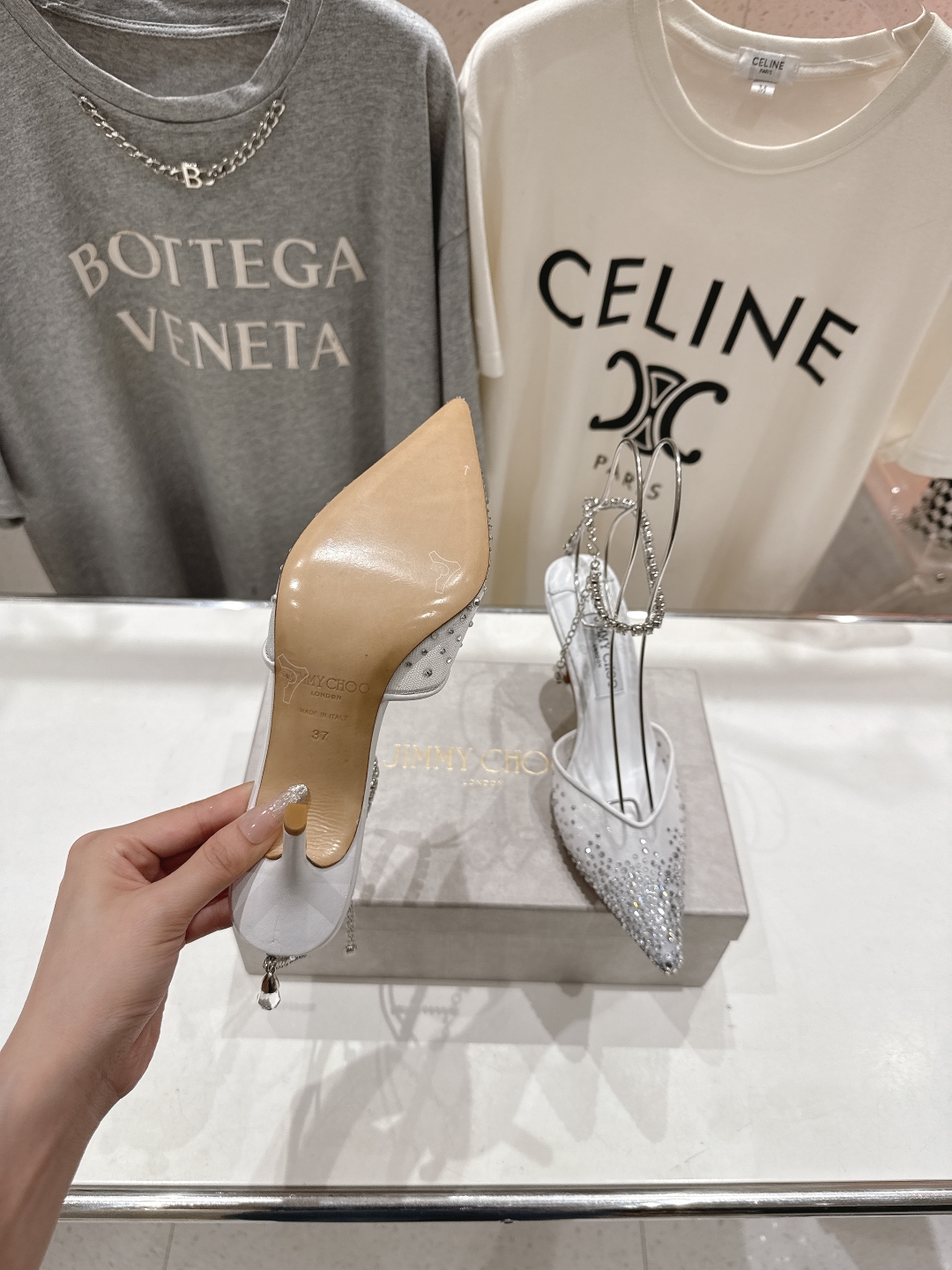 高版本出厂
  JIMMY CHOO*｜JC/吉米周2025ss新款简约烫钻高跟鞋凉鞋

原版套楦，完美