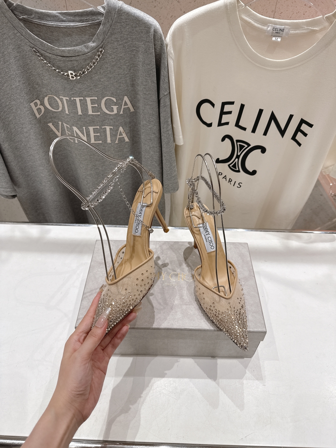 高版本出厂
  JIMMY CHOO*｜JC/吉米周2025ss新款简约烫钻高跟鞋凉鞋

原版套楦，完美
